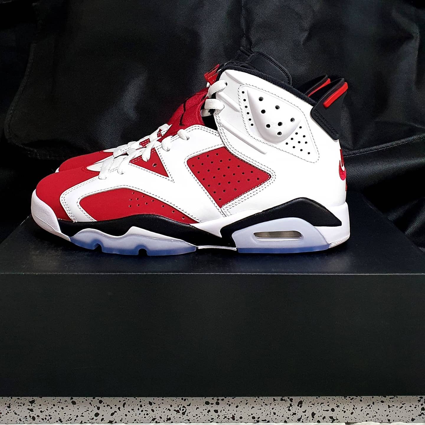 Jordan 6 Retro Carmine 2021 착용 스타일 - 3