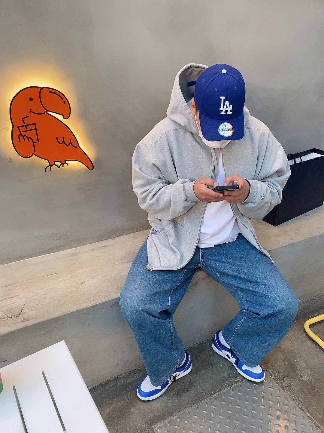 Jordan 1 Low Hyper Royal 착용 스타일