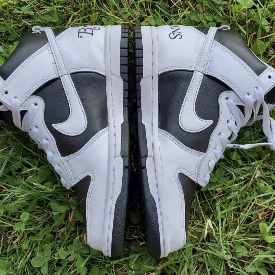 Nike x Supreme SB Dunk Low Black 착용 스타일 - 4