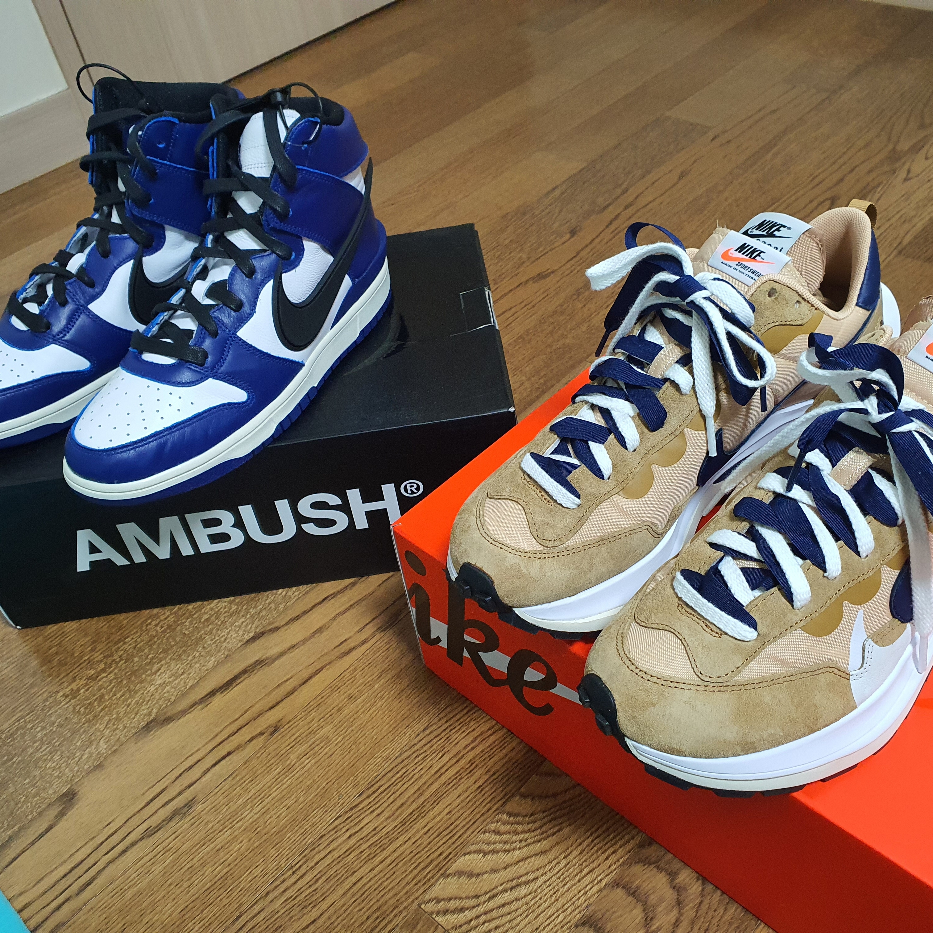 Nike x Sacai VaporWaffle Sesame and Blue Void, Nike x Ambush Dunk High Deep Royal Blue 착용 스타일