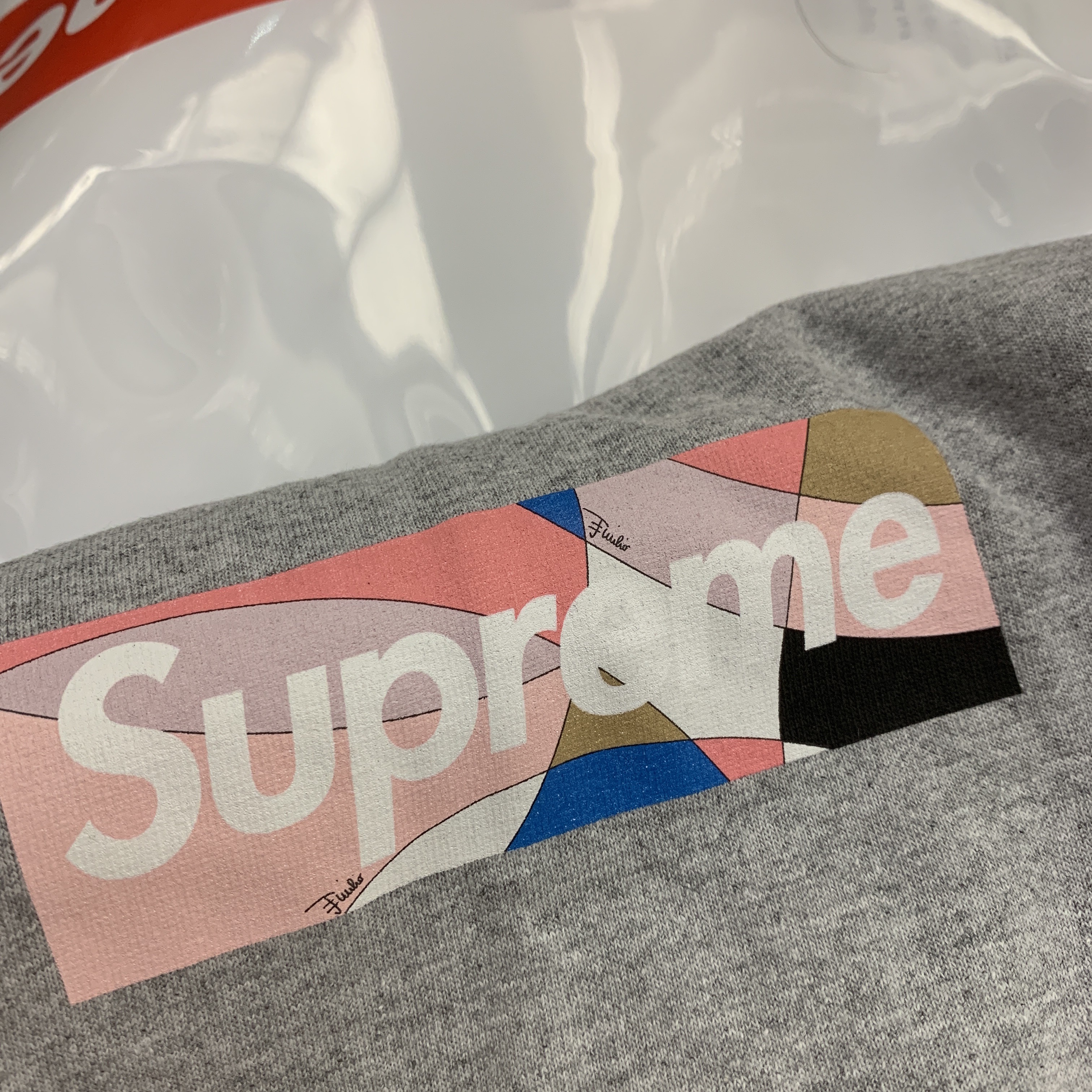 Supreme x Emilio Pucci Box Logo T-Shirt Heather Grey Dusty Pink - 21SS 착용 스타일