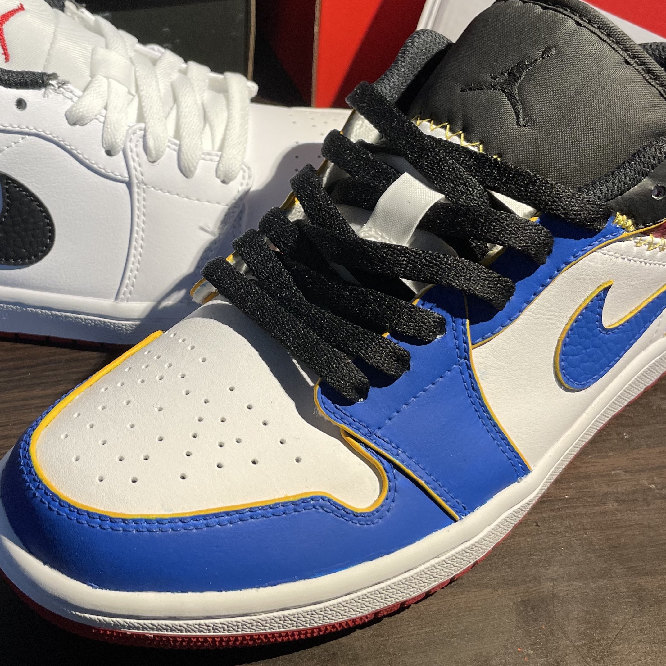 Jordan 1 Low White Red Black, Jordan 1 x Union Retro High Blue Toe 착용 스타일 - 2