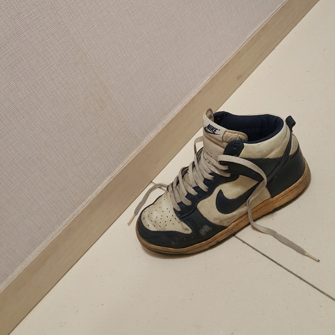 Nintendo Switch OLED White (Korean Ver.), Nintendo Switch OLED Neon Blue Neon Red (Korean Ver.) 착용 스타일 - 2