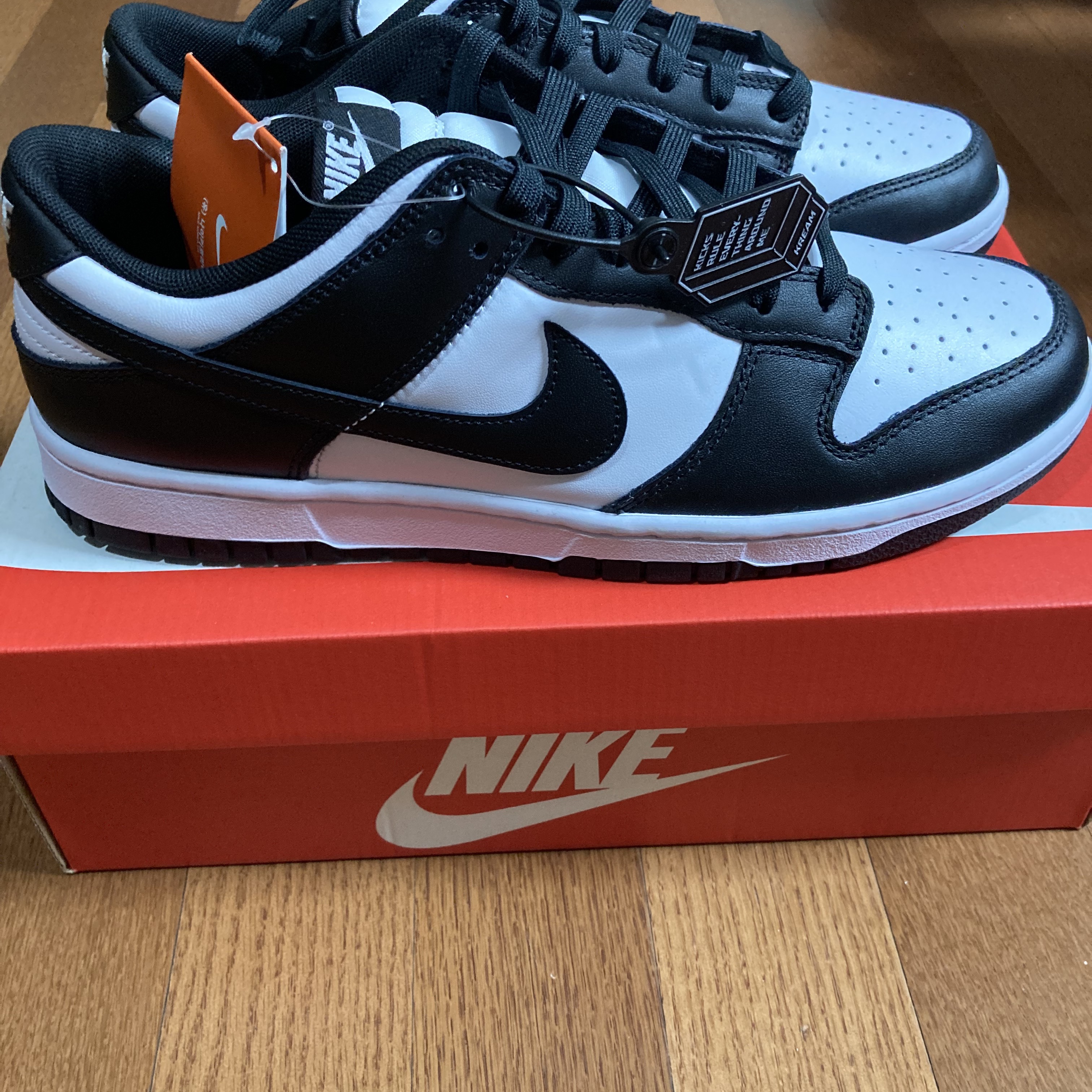 Nike Dunk Low Retro Black 착용 스타일