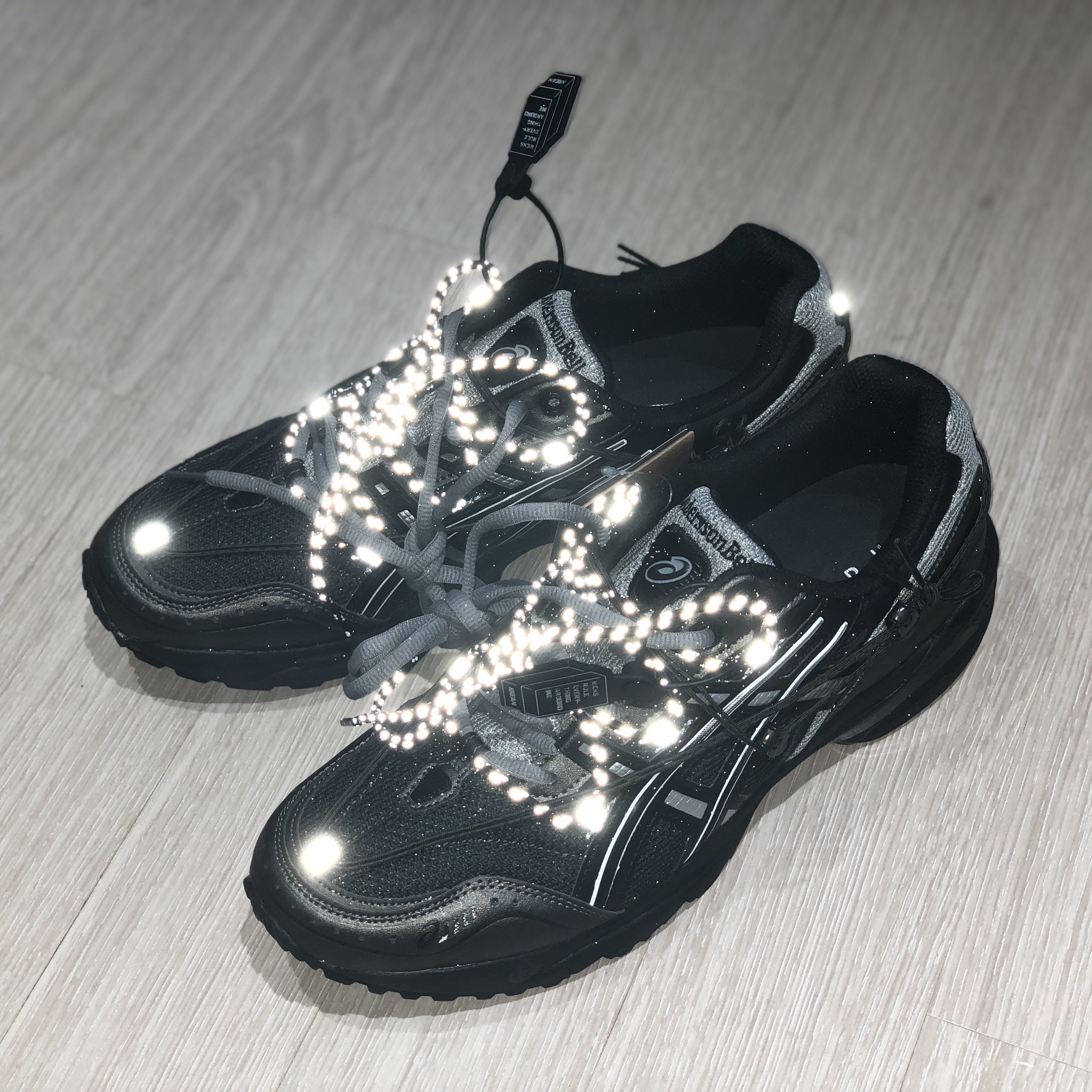 Asics x Andersson Bell Gel-1090 Black Silver 착용 스타일 - 2