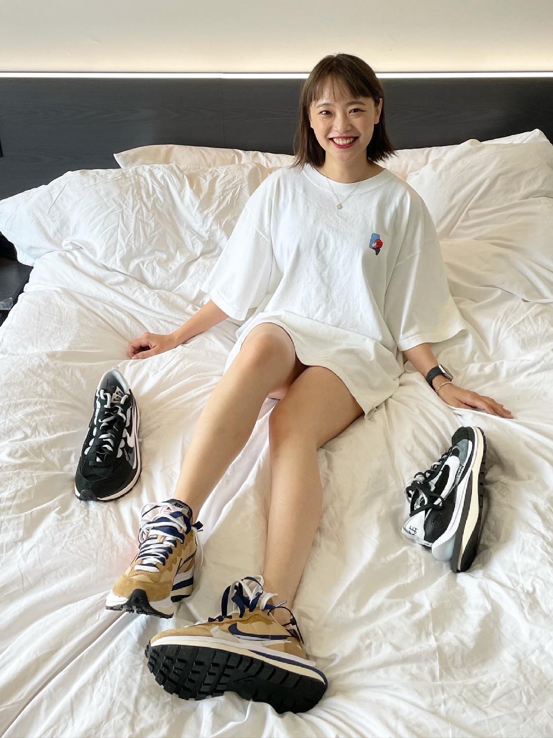 Nike x Sacai VaporWaffle Sesame and Blue Void, Nike x Sacai VaporWaffle Black White 착용 스타일 - 3