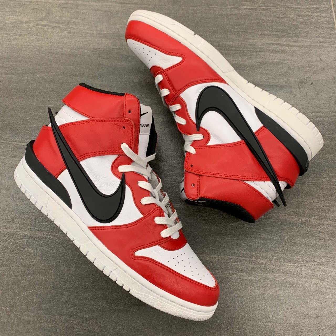 Nike x Ambush Dunk High Black 착용 스타일 - 3