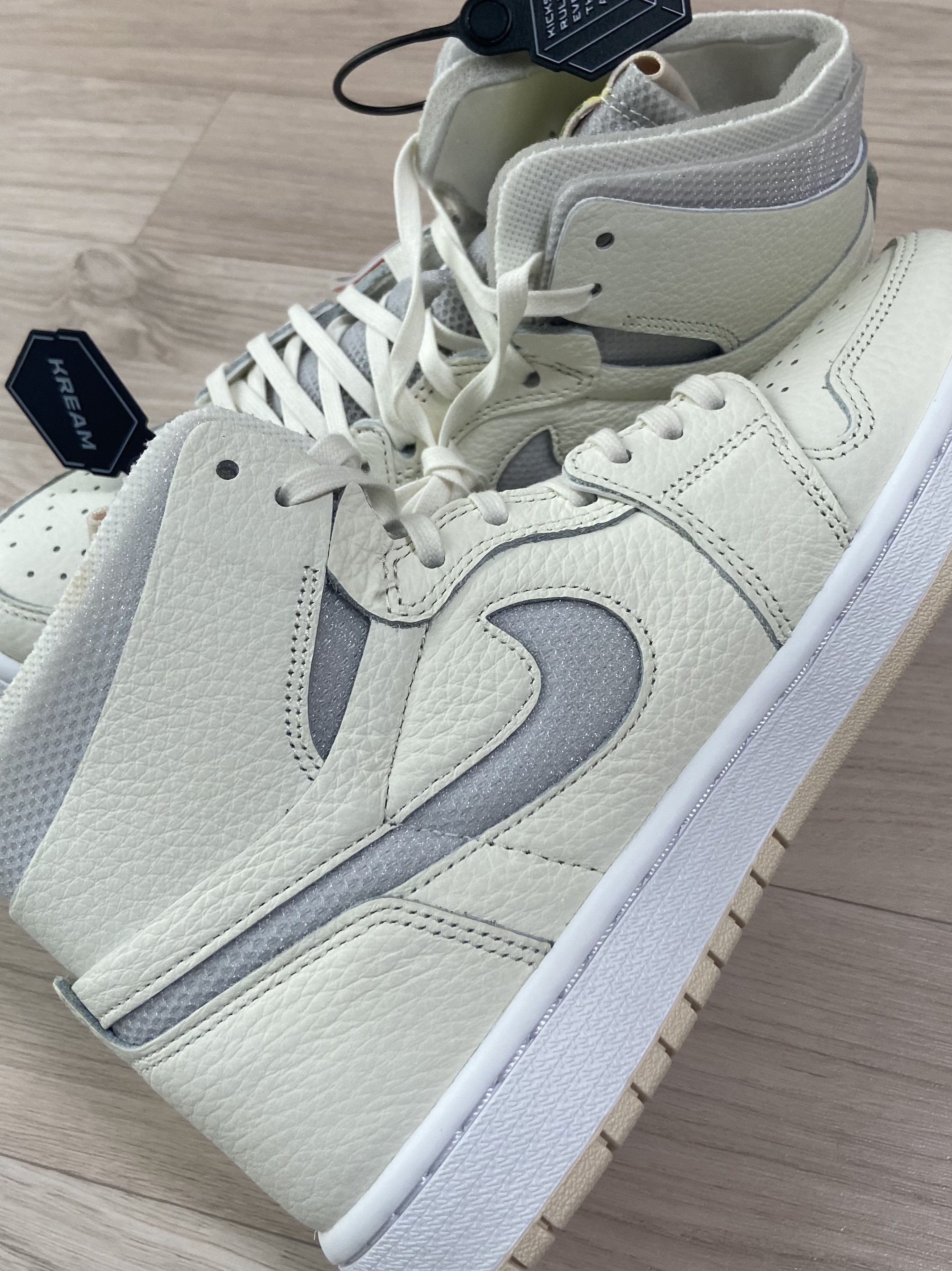 (W) Jordan 1 Zoom Air CMFT Sail 착용 스타일 - 3
