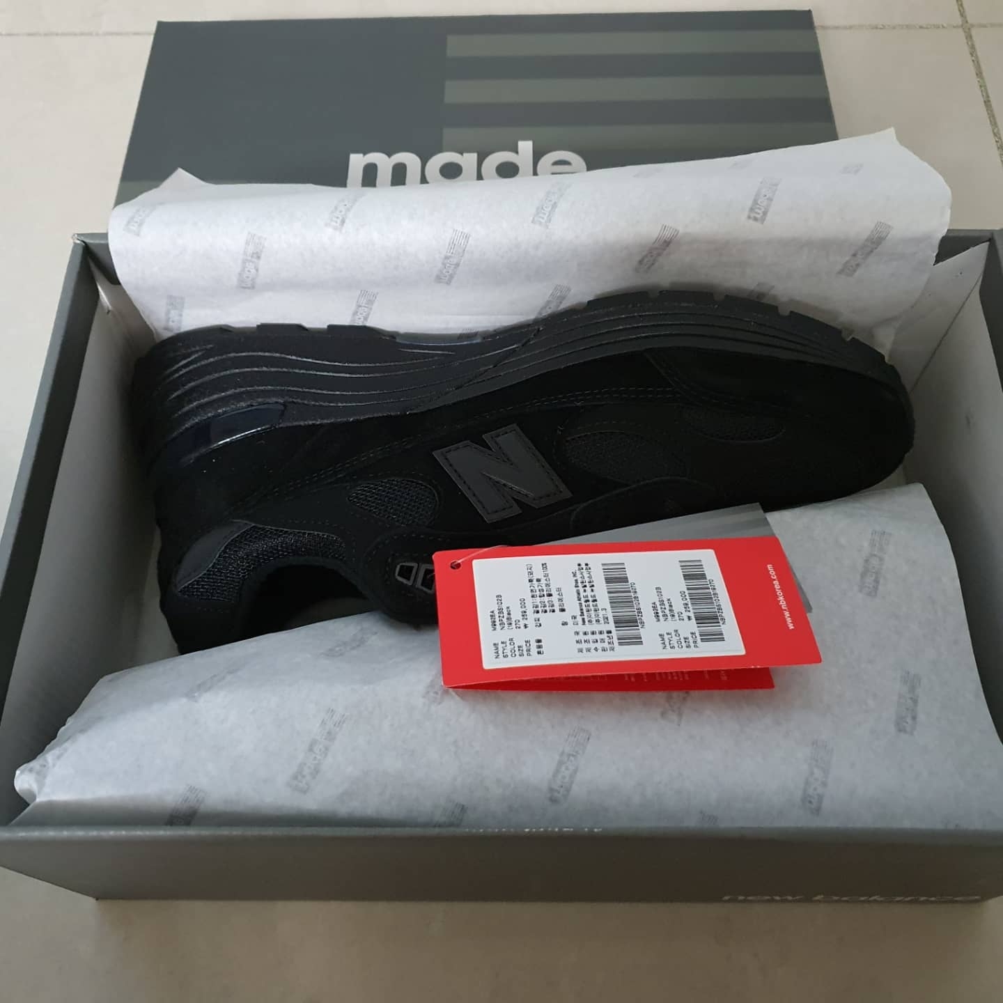 New Balance 992 Made in USA Triple Black 착용 스타일