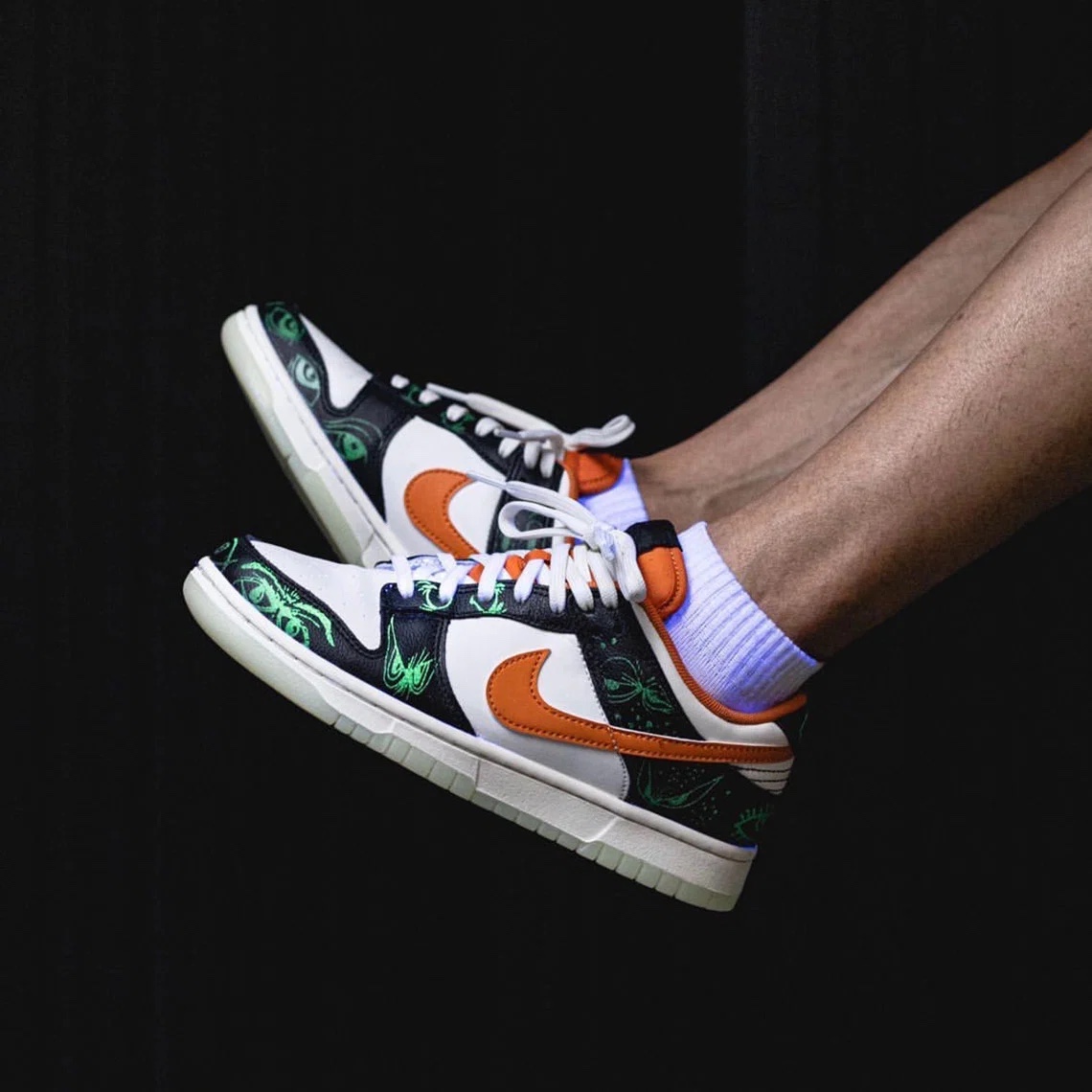 Nike Air Force 1 Low '07 Black Skeleton, Nike SB Dunk Low Pro Night of Mischief Halloween 착용 스타일 - 4
