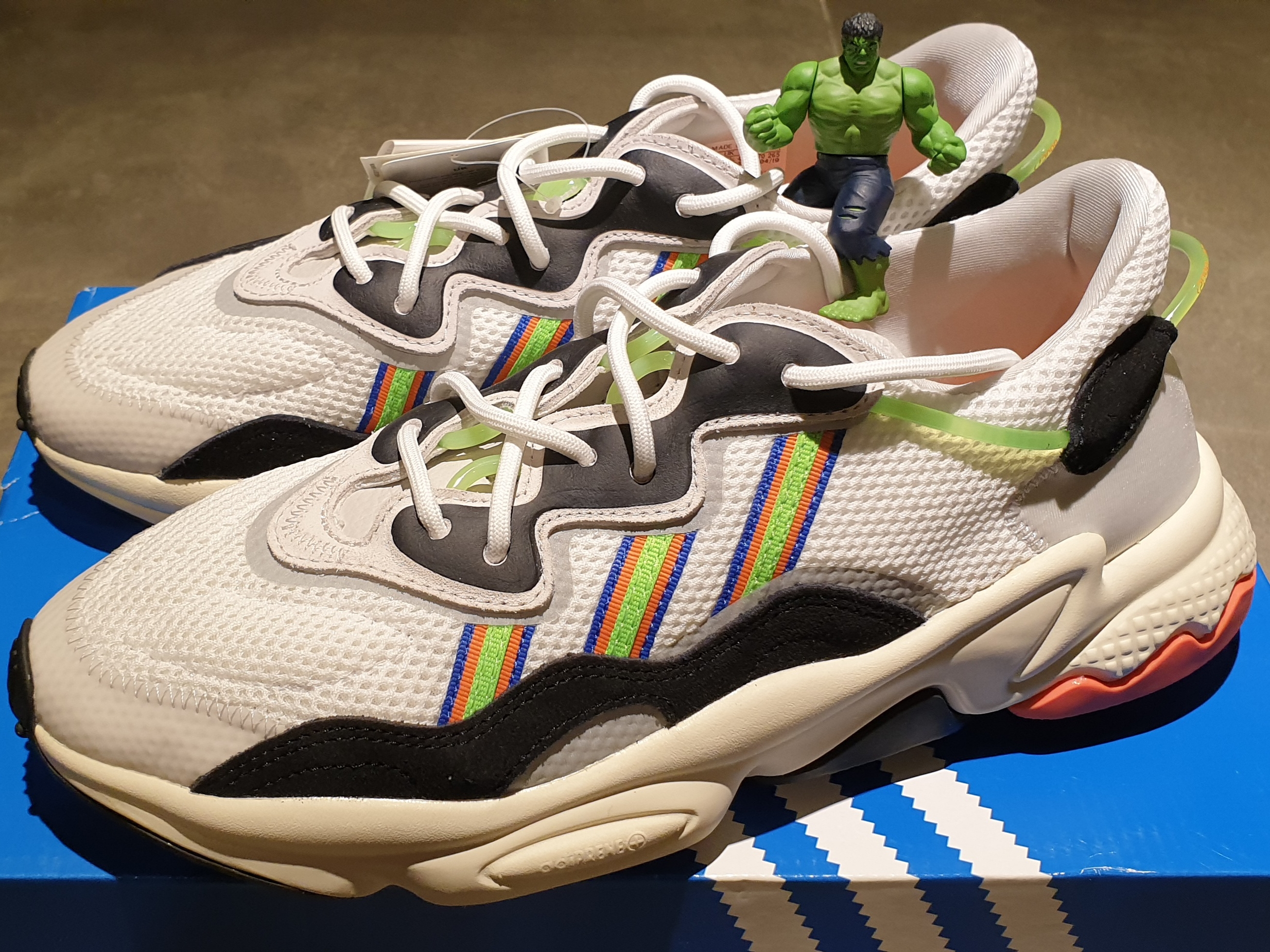 Adidas Ozweego X-Model Pack 착용 스타일 - 2