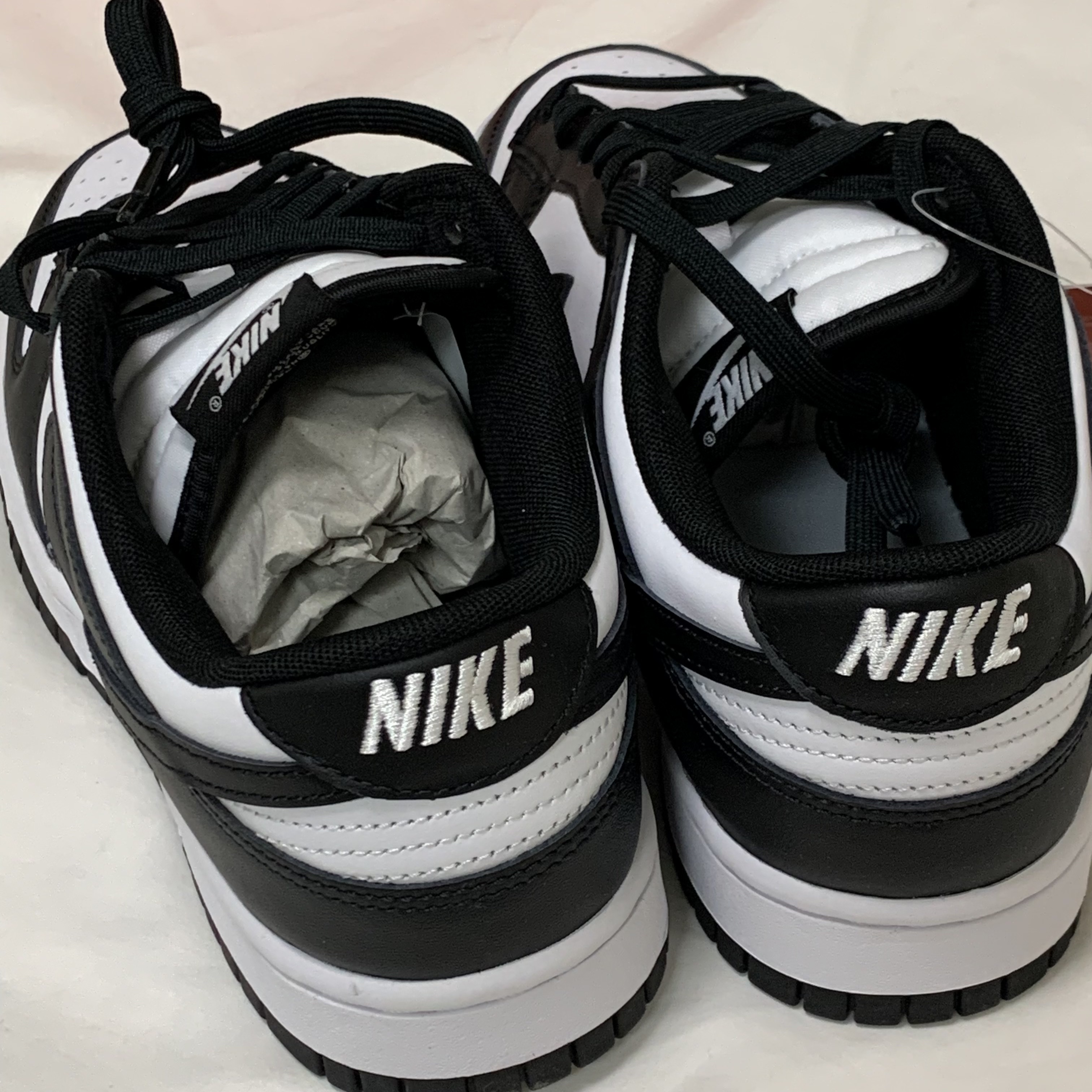 Nike Dunk Low Retro Black 착용 스타일 - 4