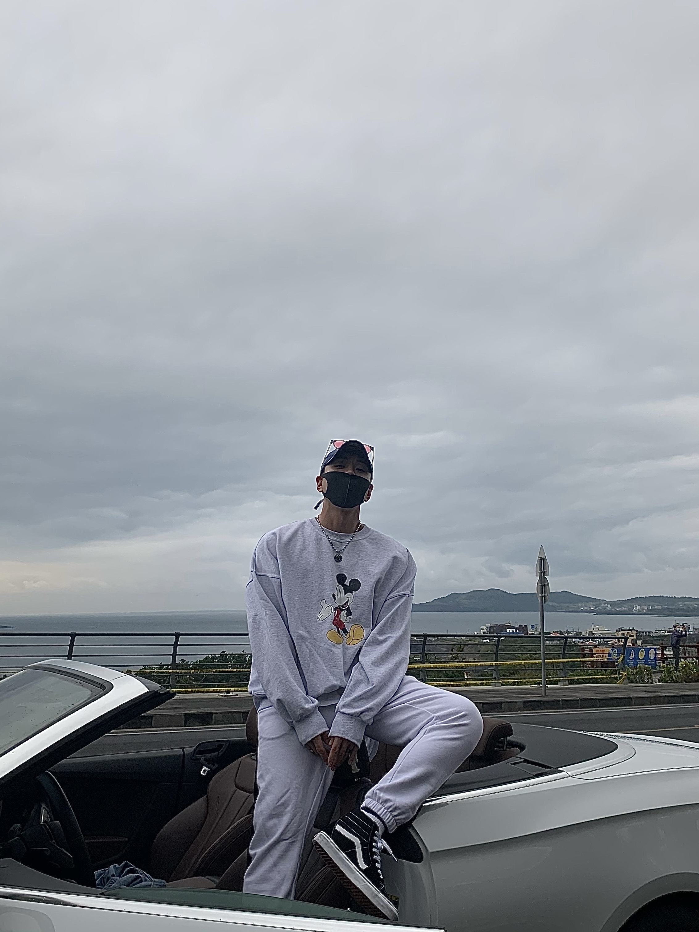 Insta 🕶woo_xxii님의 스타일