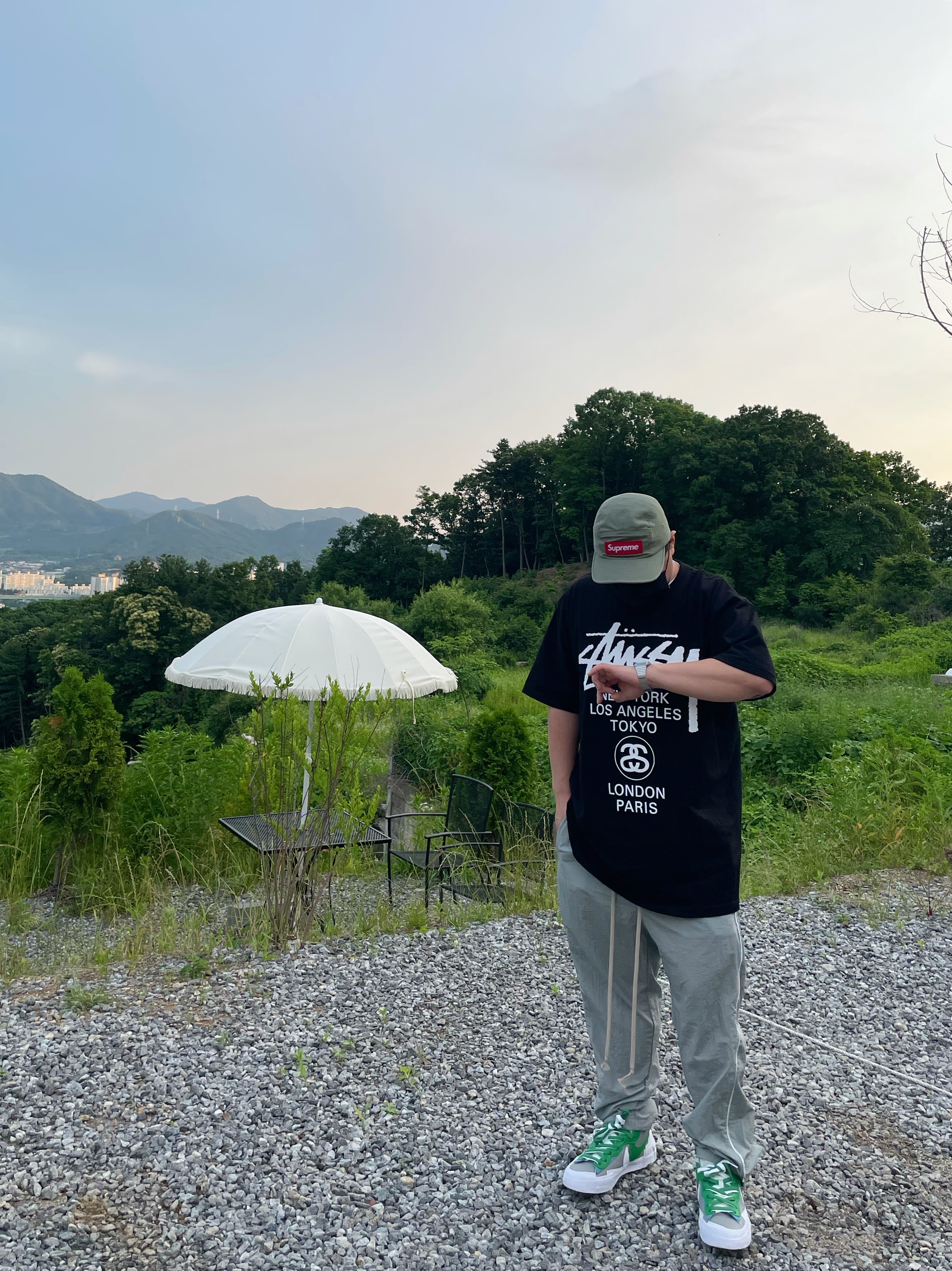 Supreme Inset Logo Camp Cap Olive - 20FW, Stussy Stock DSM Los Angeles T-Shirt Black 착용 스타일
