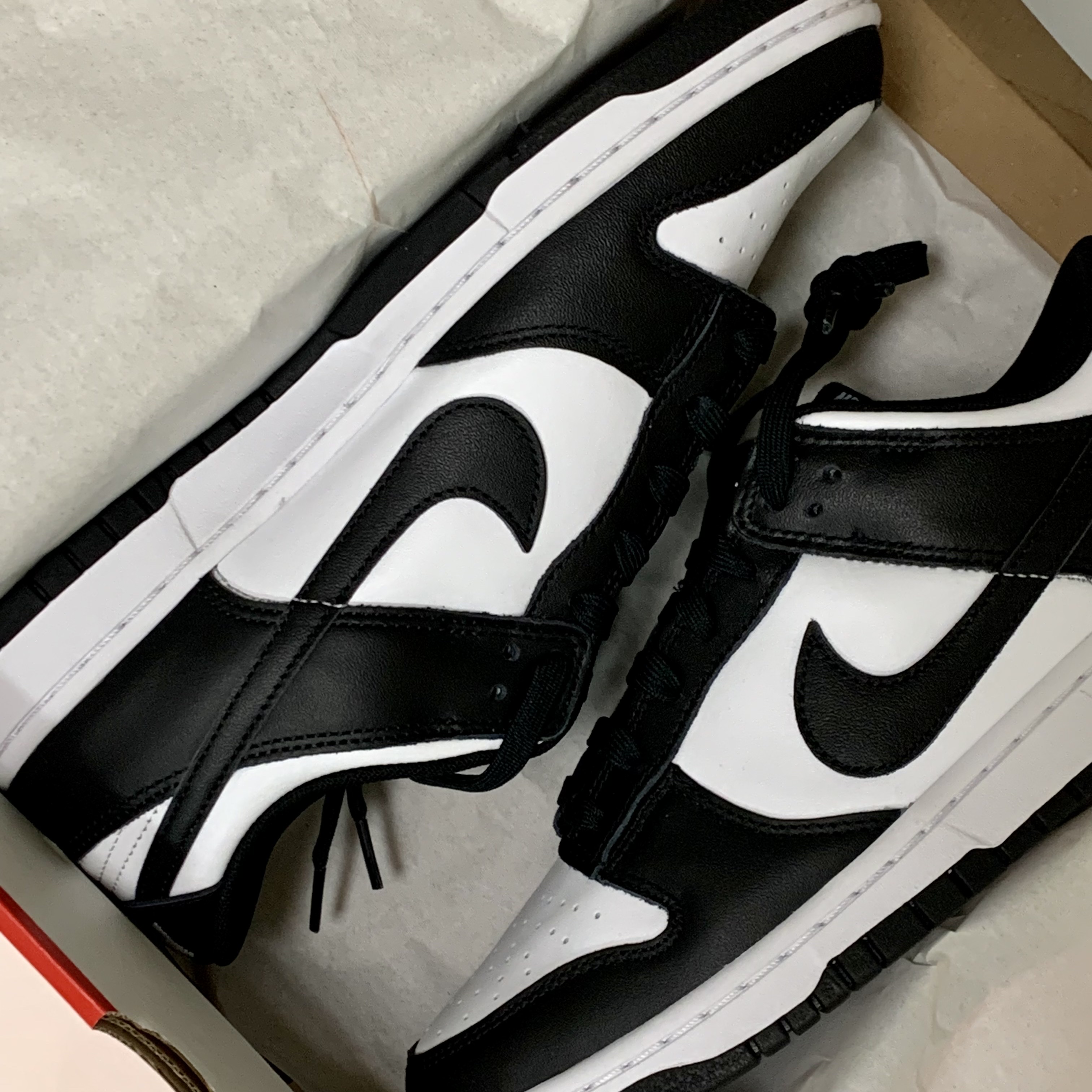 Nike Dunk Low Retro Black 착용 스타일 - 3