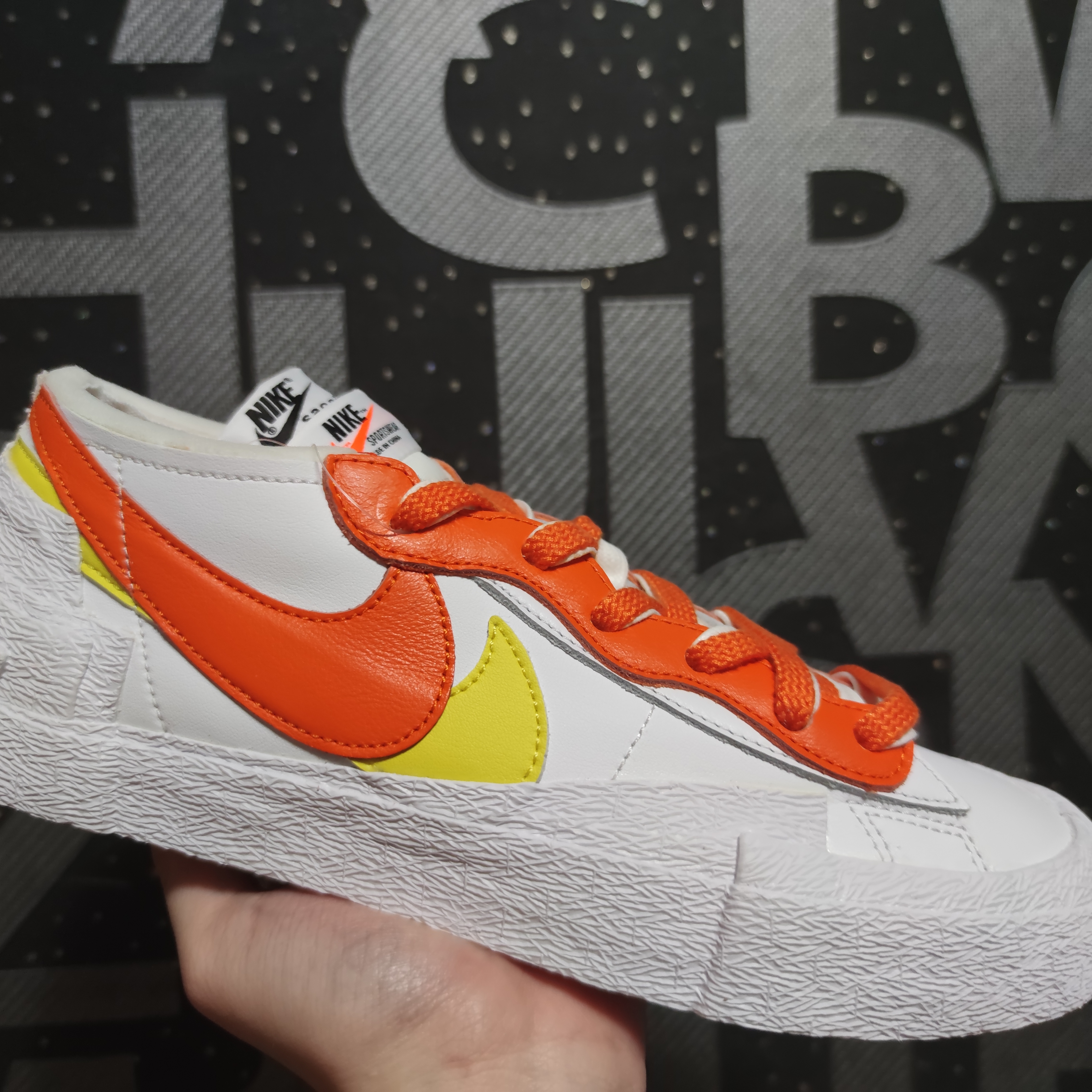 Nike x Sacai Blazer Low Magma Orange 착용 스타일 - 1