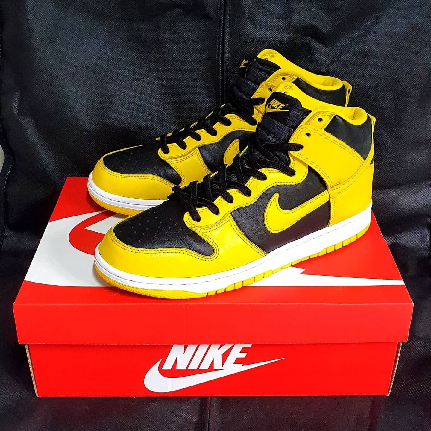 Nike Dunk High SP Varsity Maize 착용 스타일 - 1
