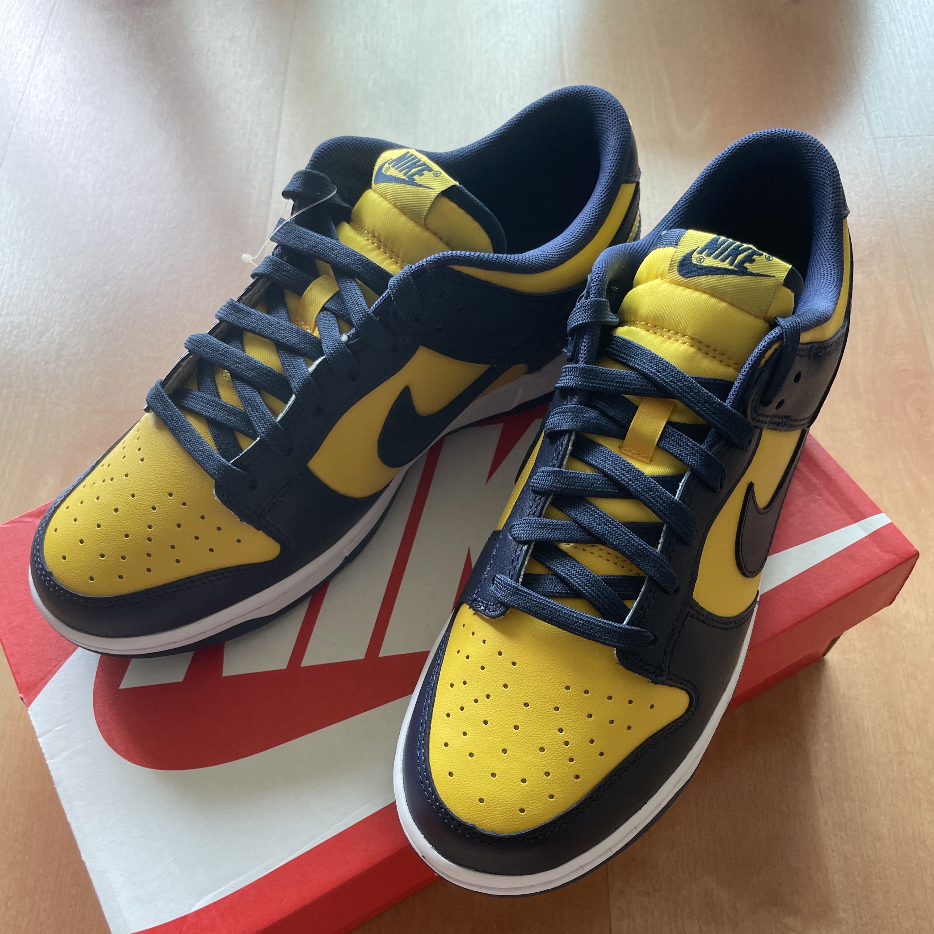 Nike Dunk Low Retro Varsity Maize 착용 스타일 - 2
