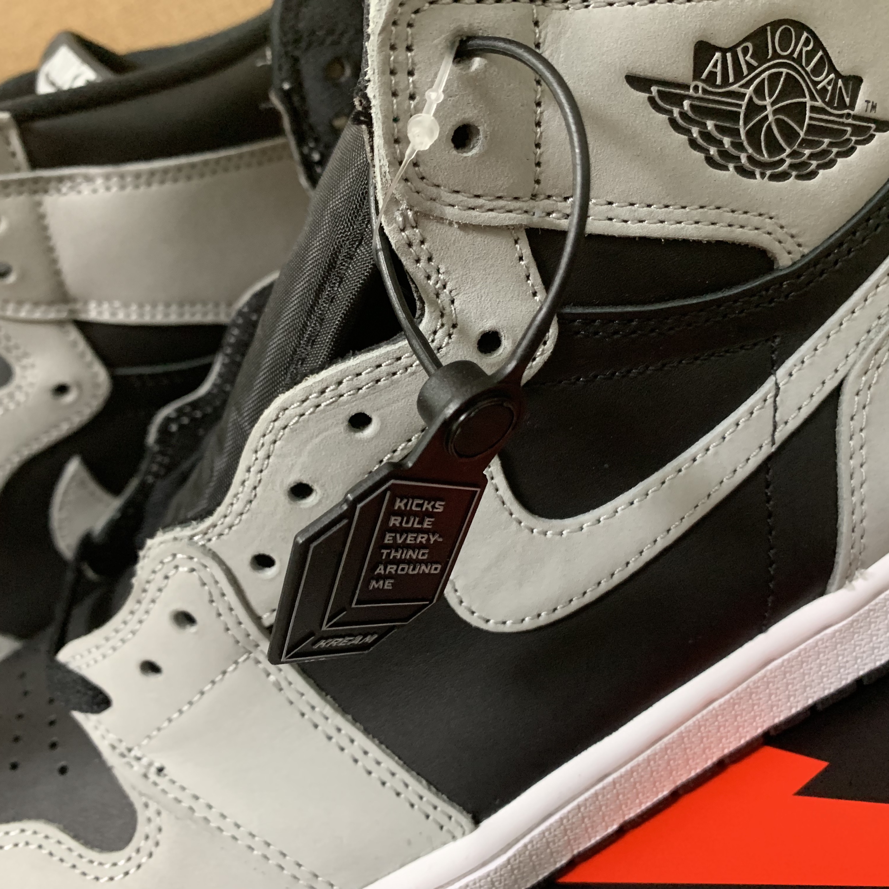 Jordan 1 Retro High OG Shadow 2.0 착용 스타일 - 1