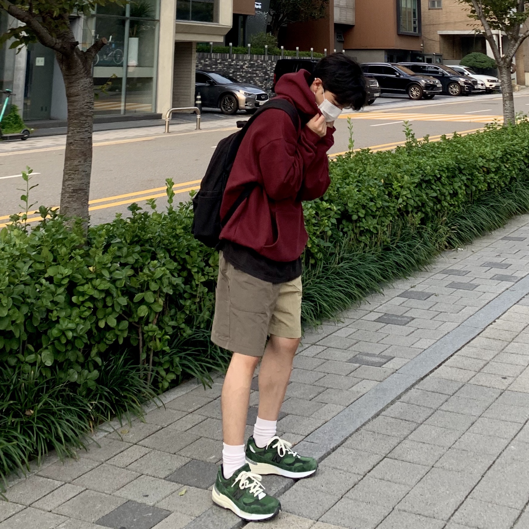 New Balance x JJJJound 992 Made in USA Mossy Green 착용 스타일