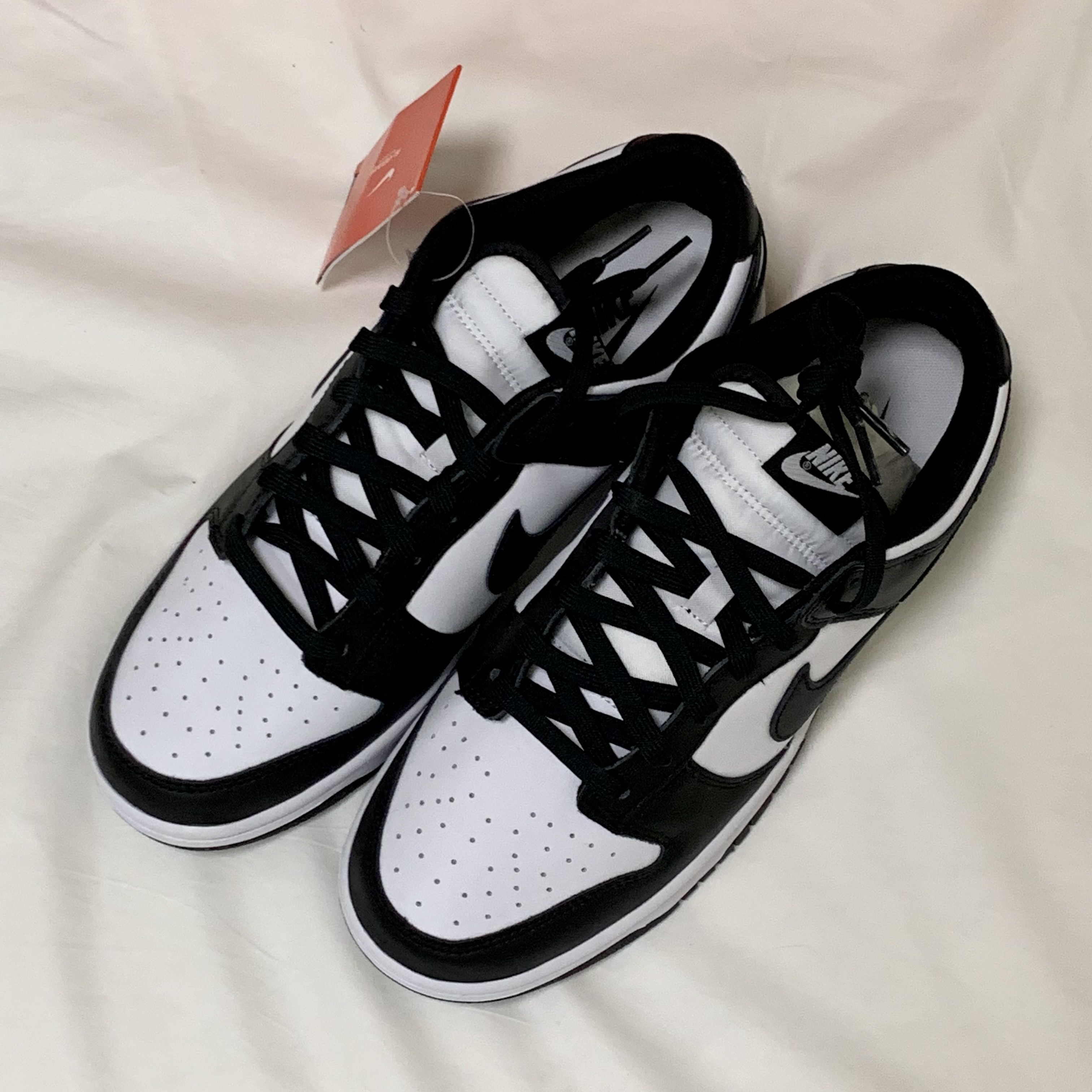 Nike Dunk Low Retro Black 착용 스타일 - 2