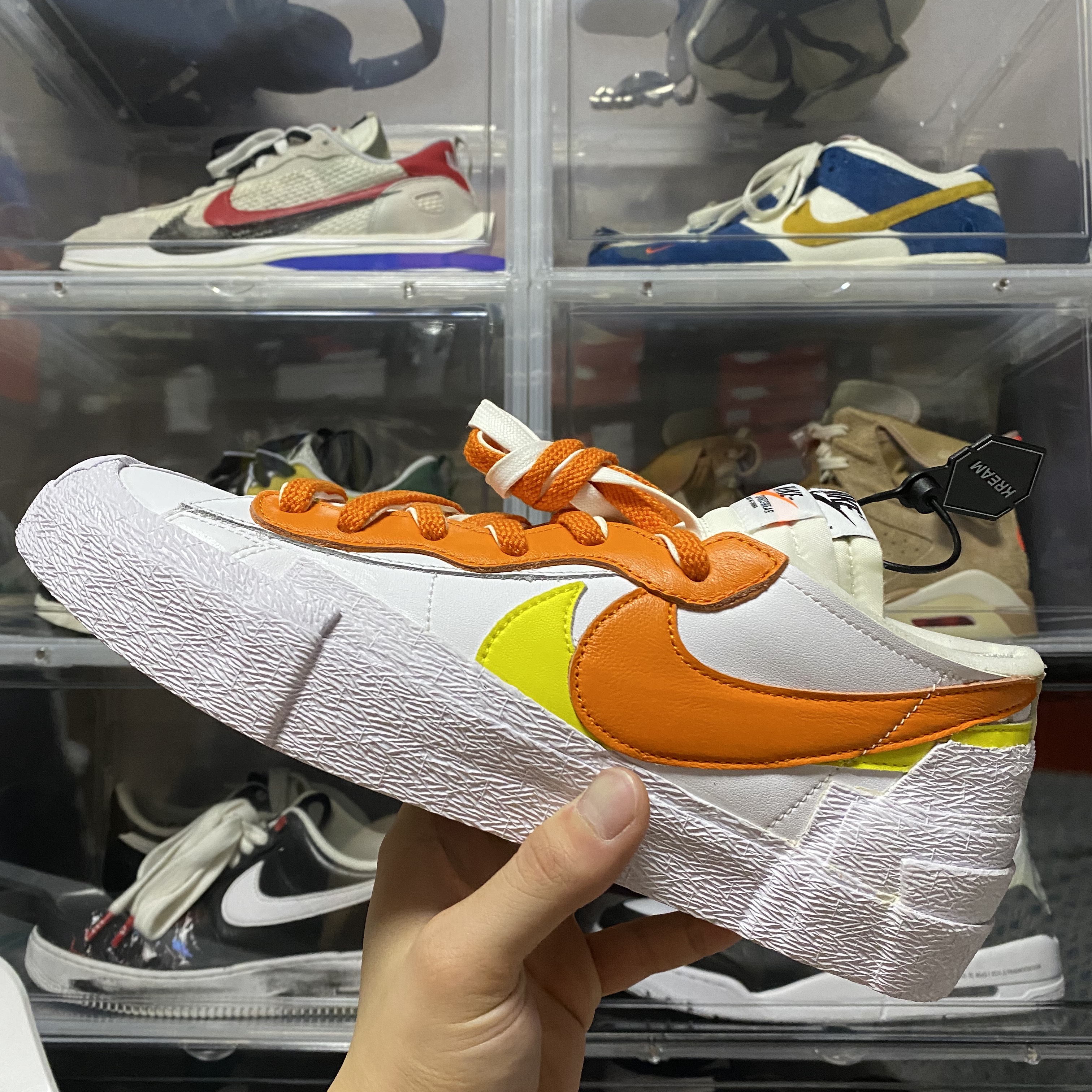 Nike x Sacai Blazer Low Classic Green, Nike x Sacai Blazer Low Magma Orange 착용 스타일 - 3