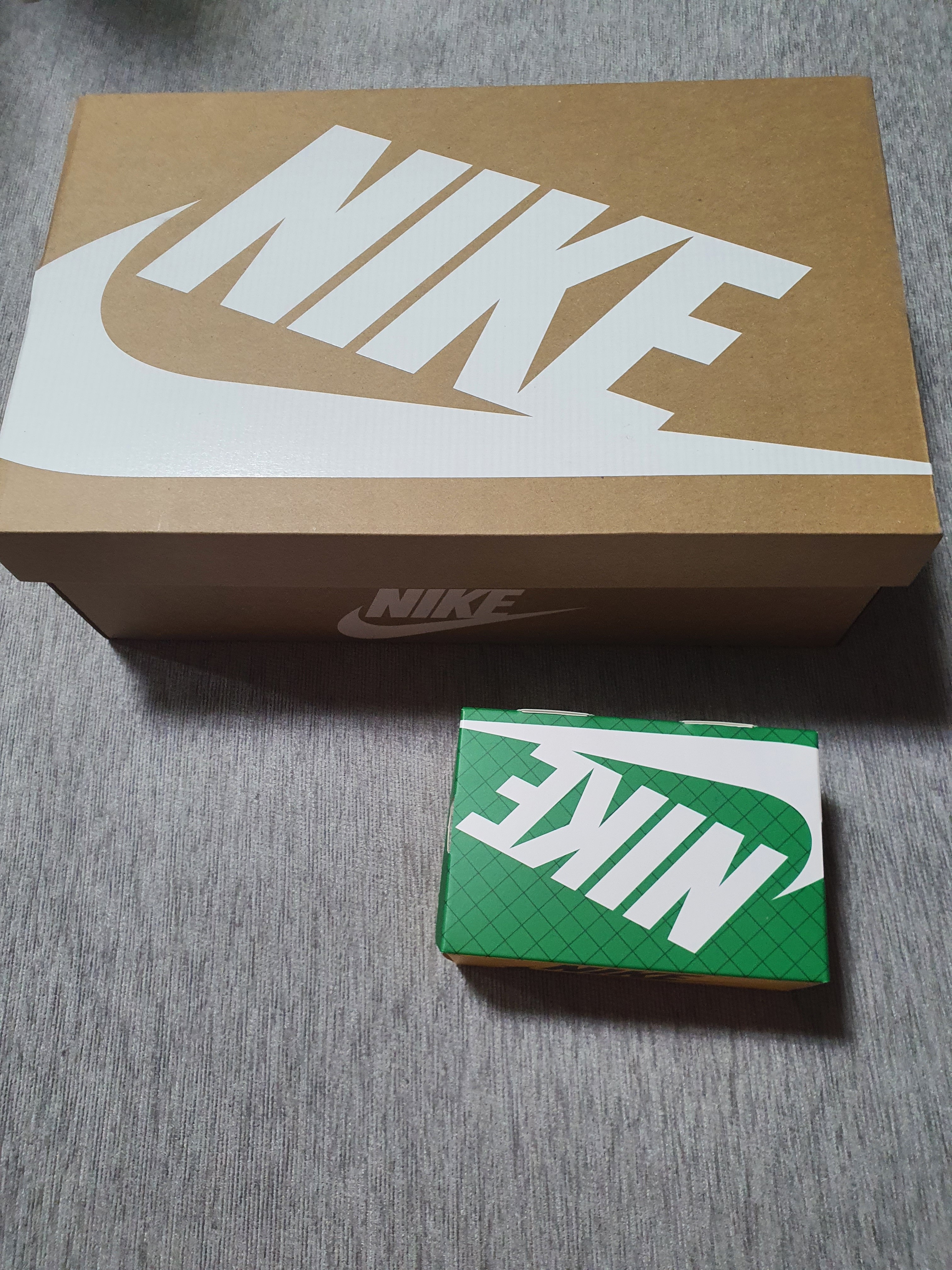 Nike Air Zoom Type PRM Pineapple, Nike Air Zoom Type PRM Black Pineapple 착용 스타일 - 5