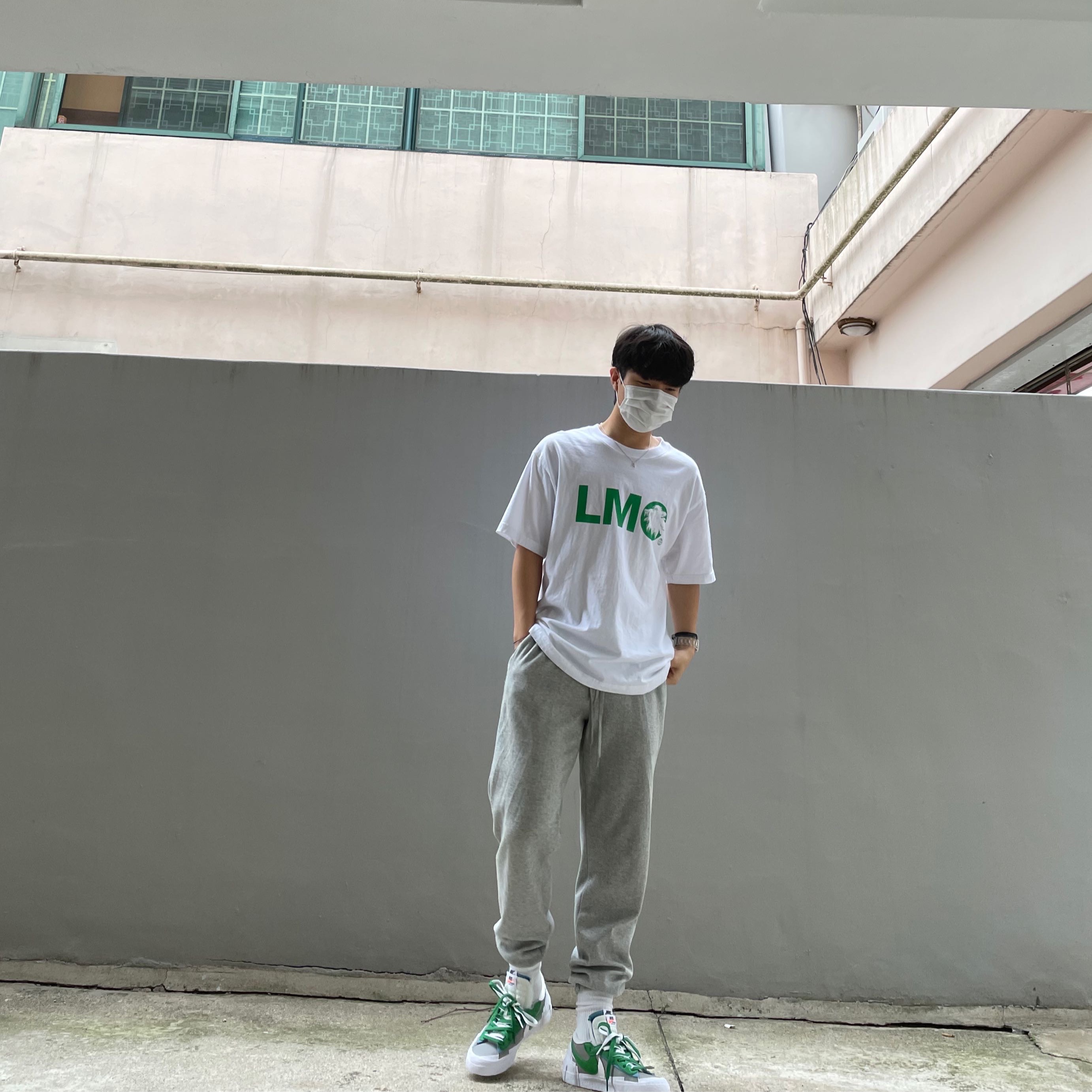 Nike x Sacai Blazer Low Classic Green 착용 스타일 - 1