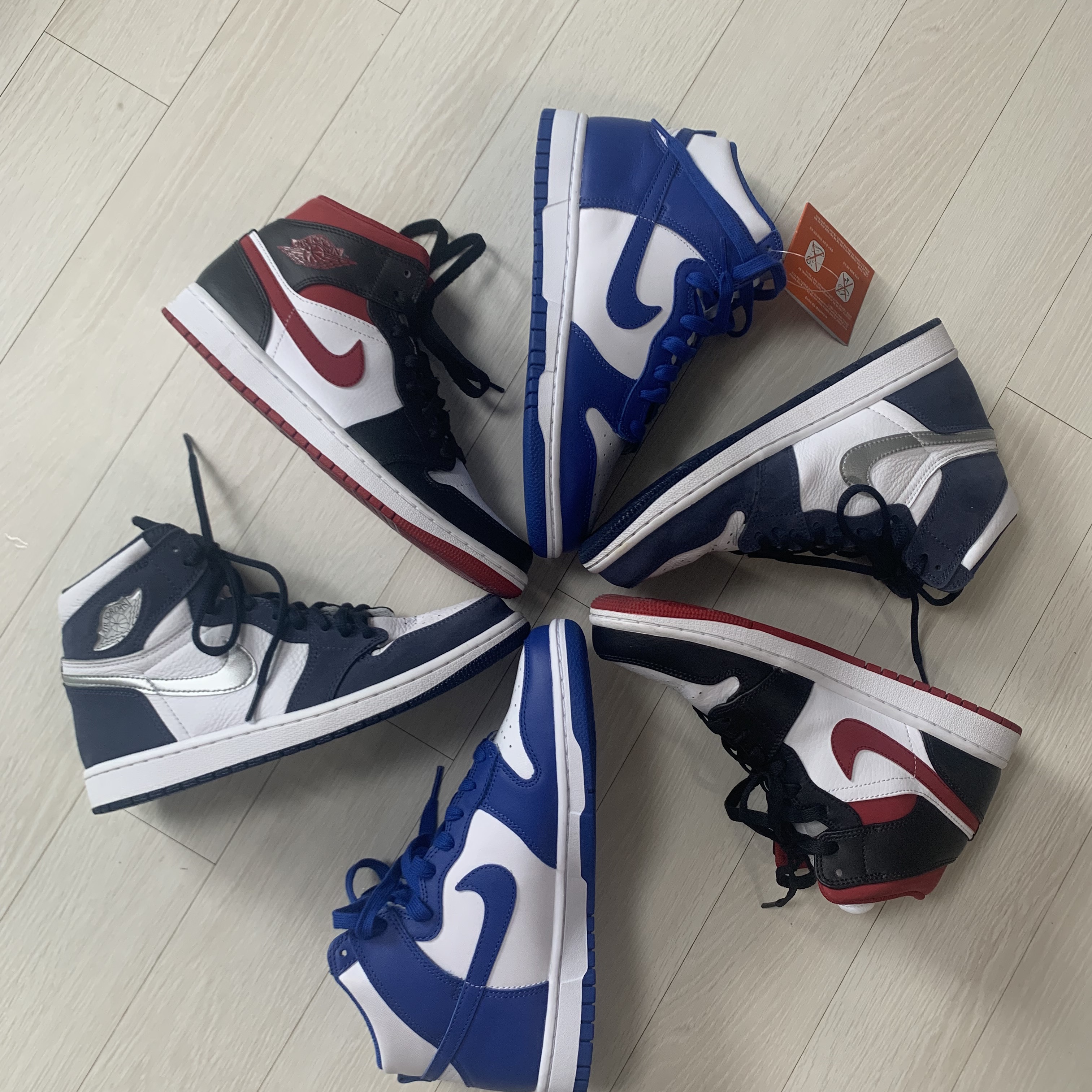 Jordan 1 Retro High OG CO.JP Midnight Navy, Jordan 1 Mid Gym Red Black White 착용 스타일 - 2
