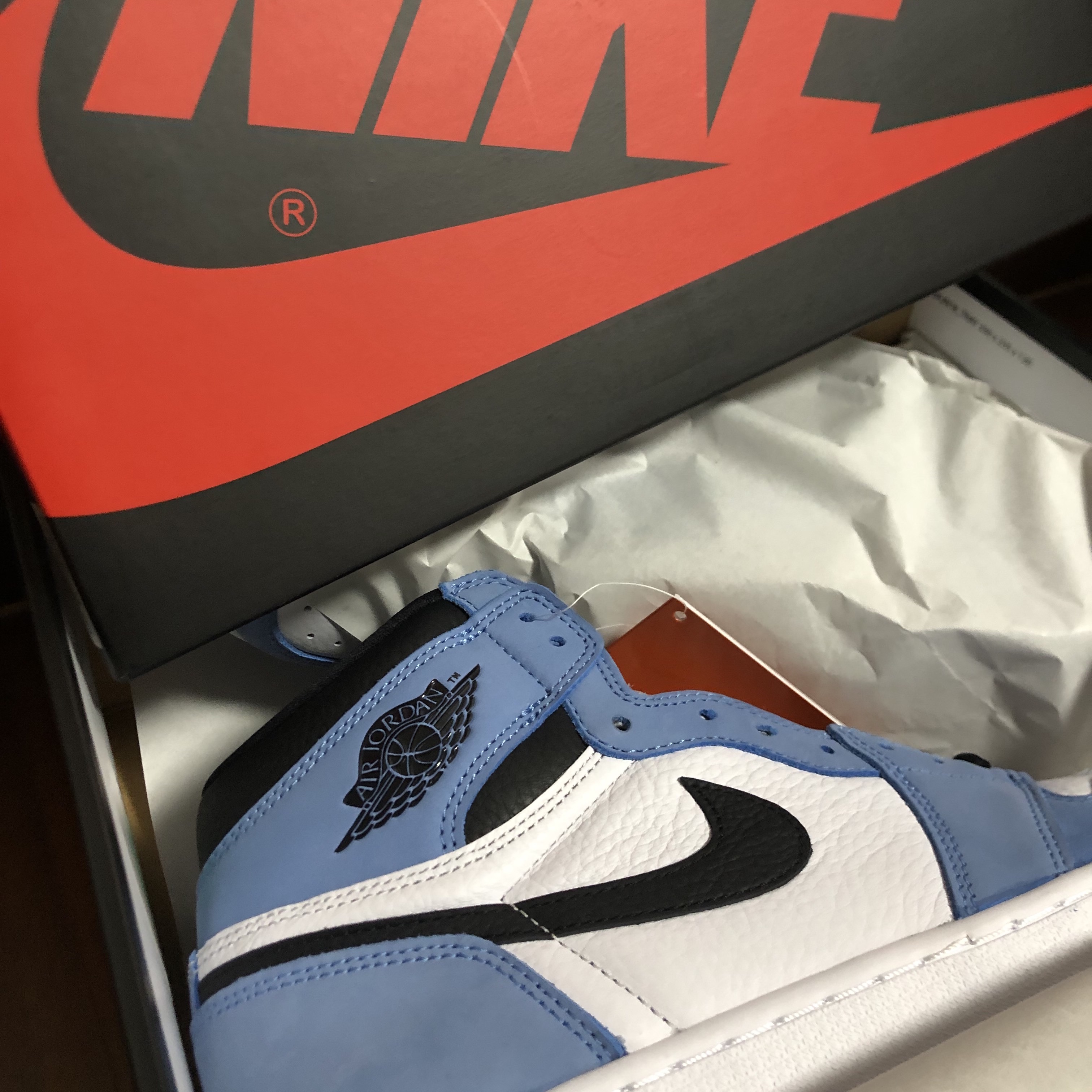 Jordan 1 Low Hyper Royal Orange Peel, Jordan 1 Retro High OG University Blue 착용 스타일 - 2