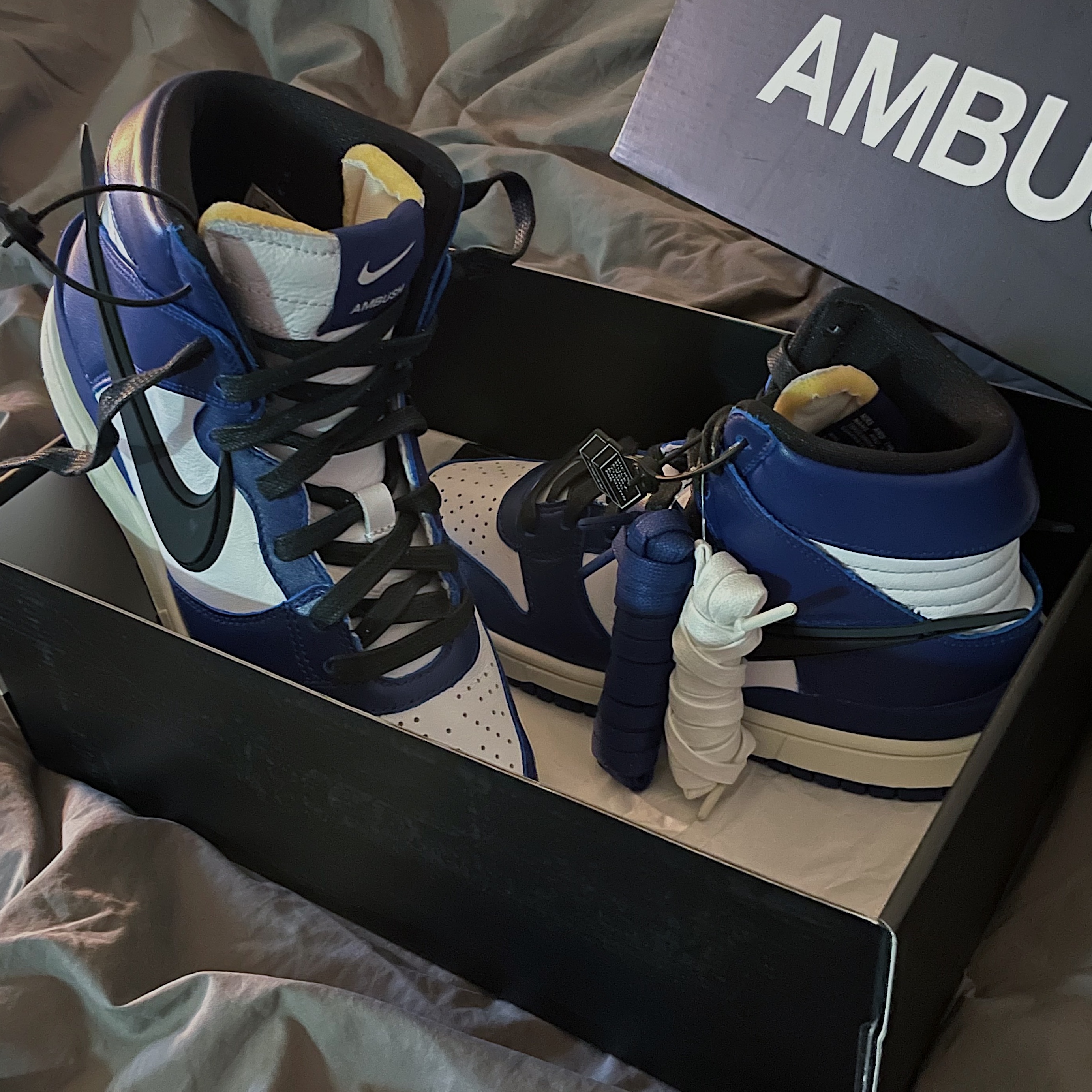 Nike x Ambush Dunk High Deep Royal Blue 착용 스타일 - 1