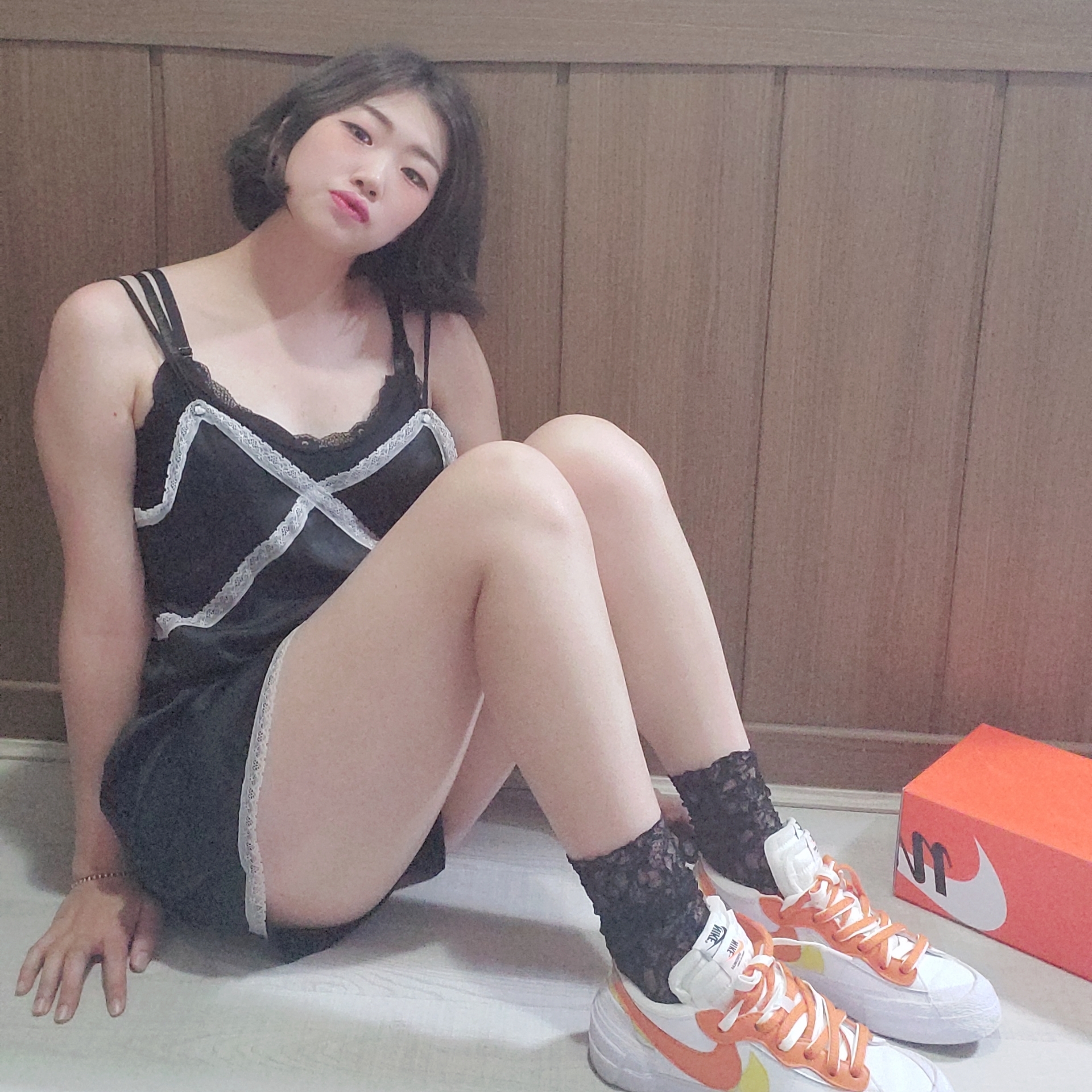 Nike x Sacai Blazer Low Magma Orange 착용 스타일