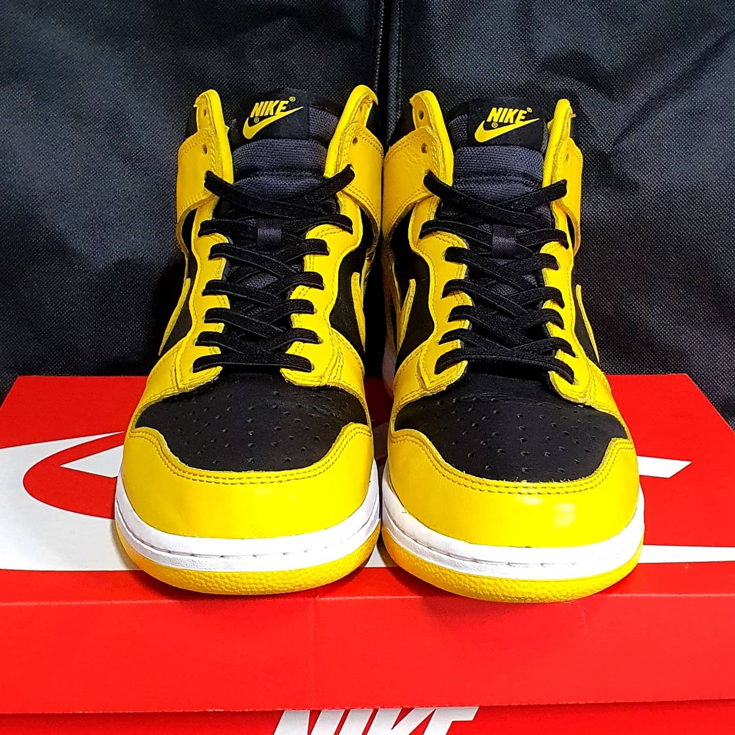 Nike Dunk High SP Varsity Maize 착용 스타일 - 2