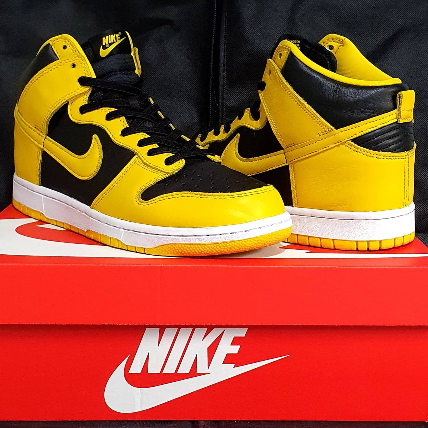Nike Dunk High SP Varsity Maize 착용 스타일 - 4