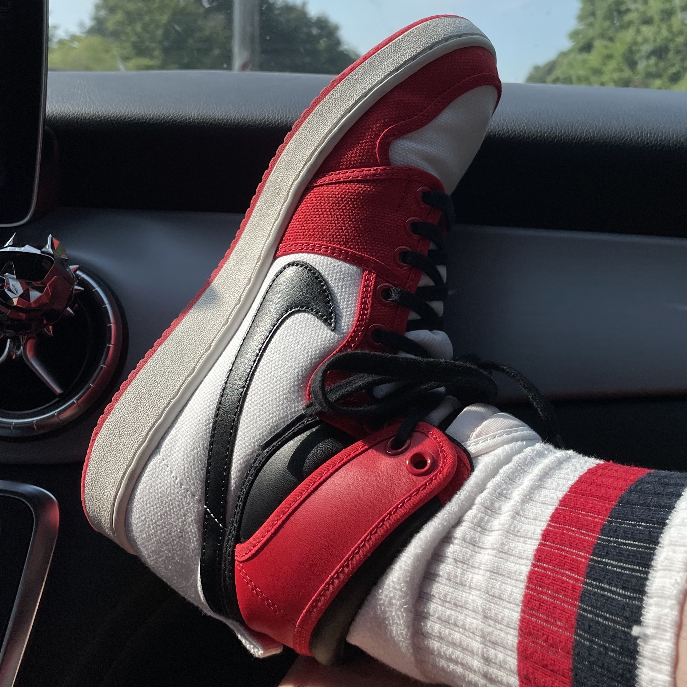 Jordan 1 KO Chicago 2021 착용 스타일