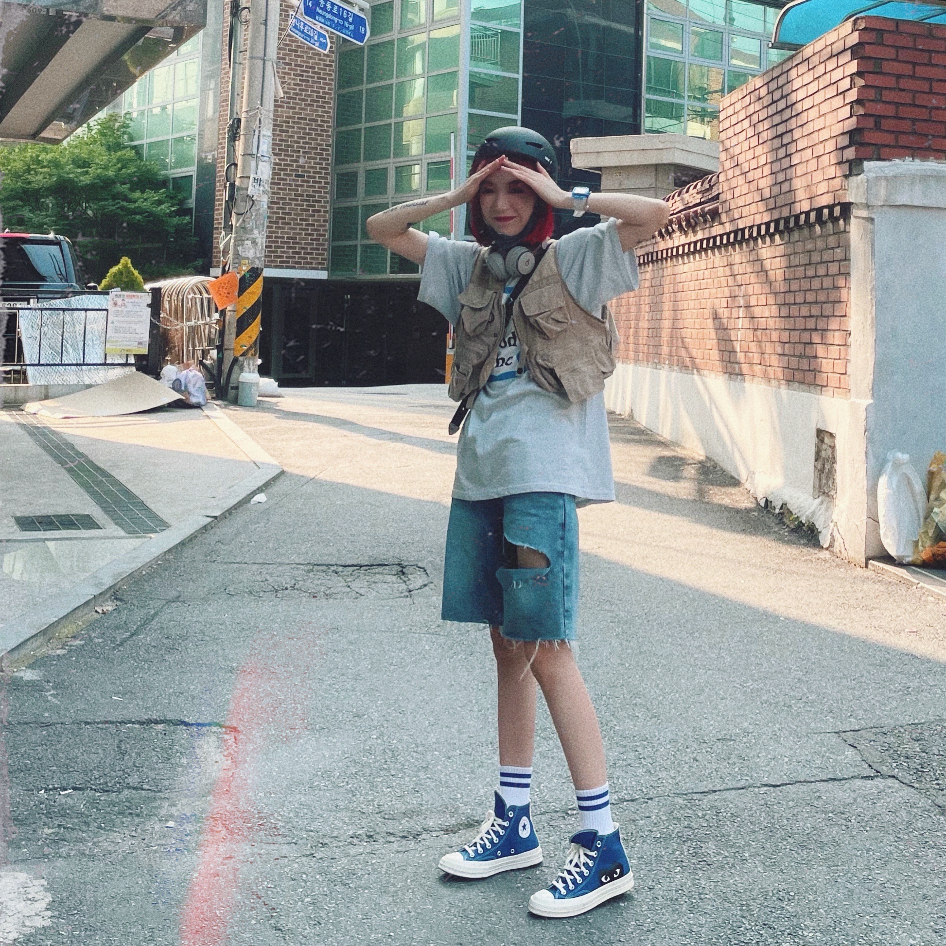 Converse x Play Comme des Garcons Chuck 70 Hi Blue Quartz 착용 스타일