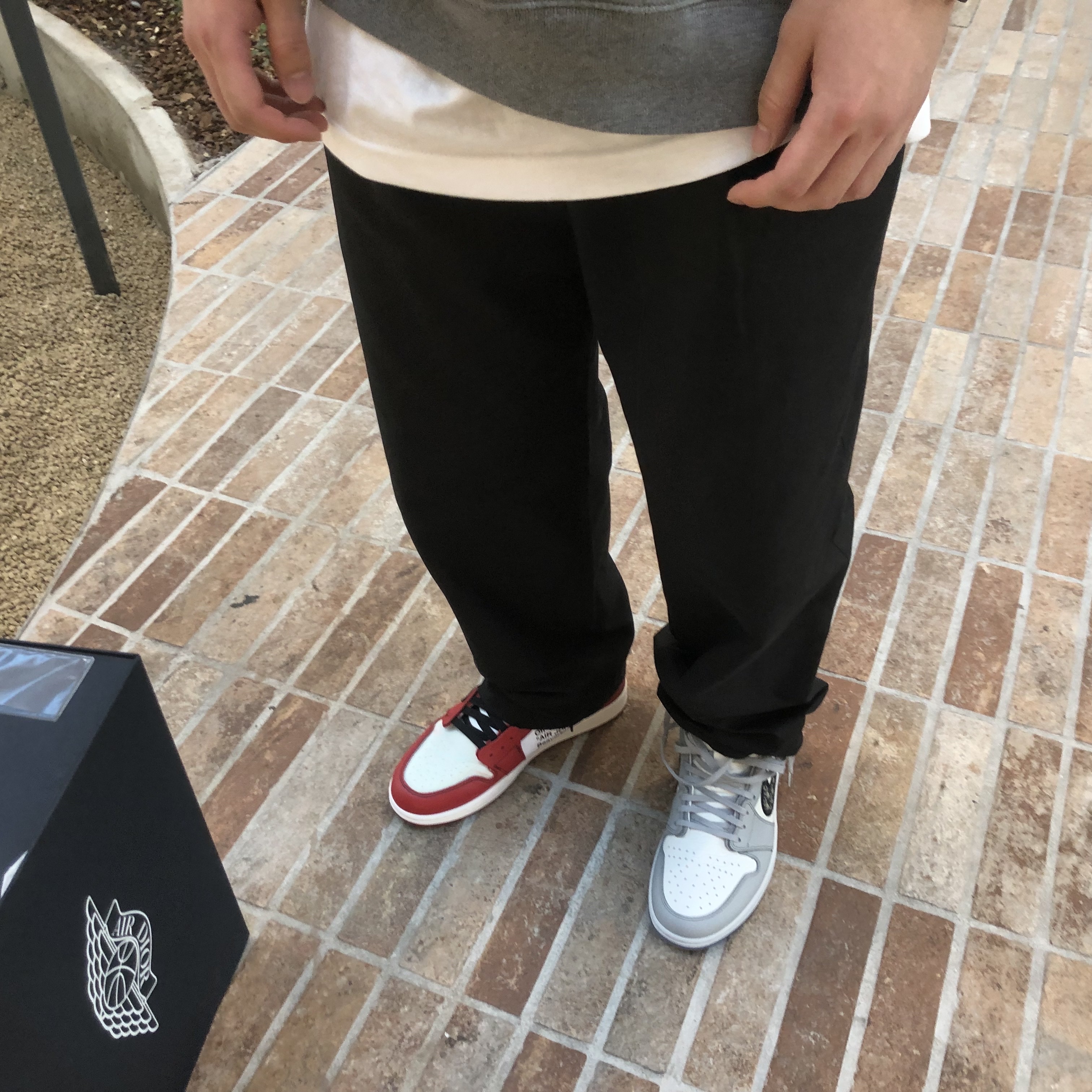 Jordan 1 x Dior High OG, Jordan 1 x Off-White Retro High Chicago The Ten 착용 스타일 - 3