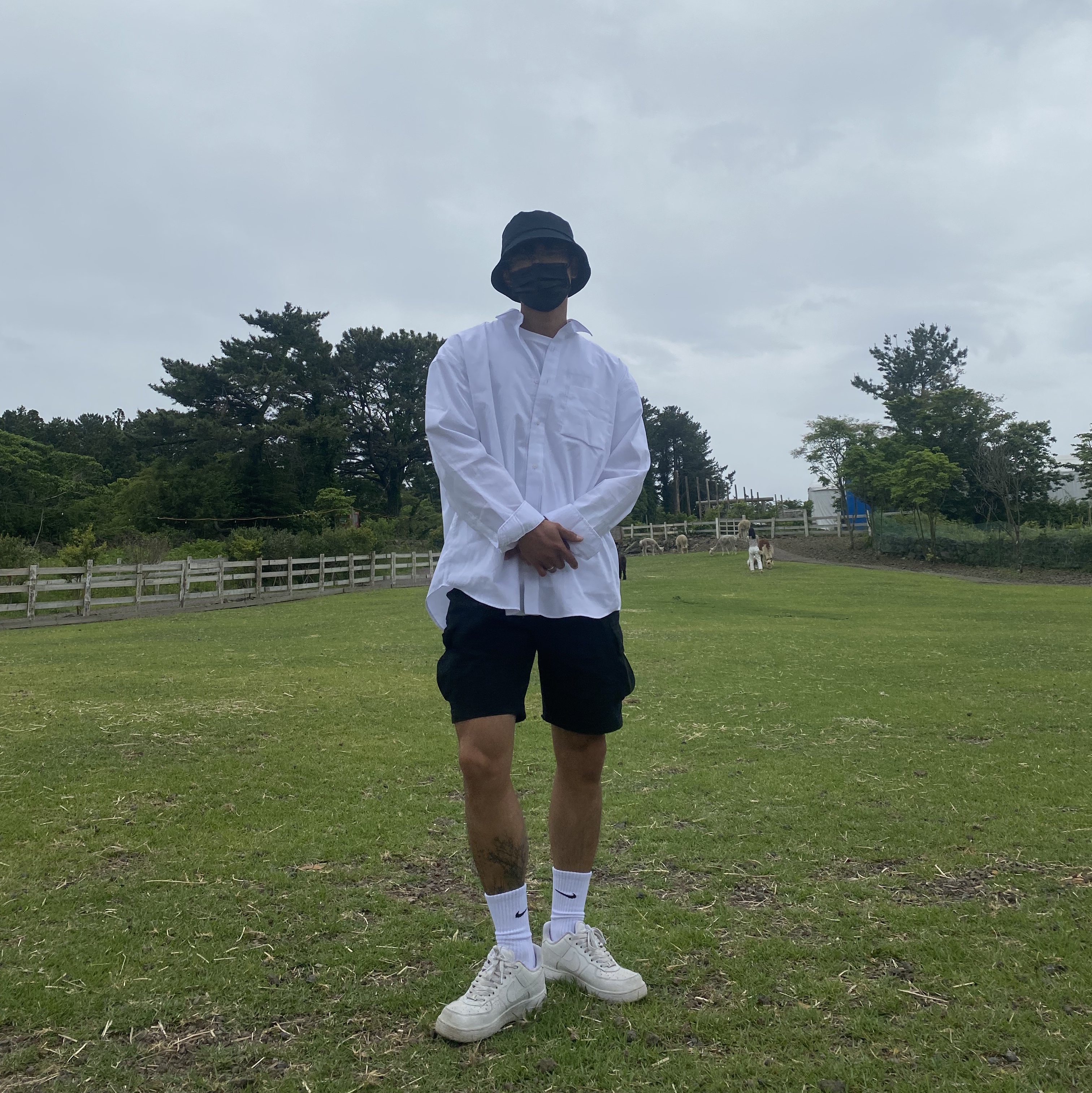 Nike x Supreme Air Force 1 Low White 착용 스타일 - 1