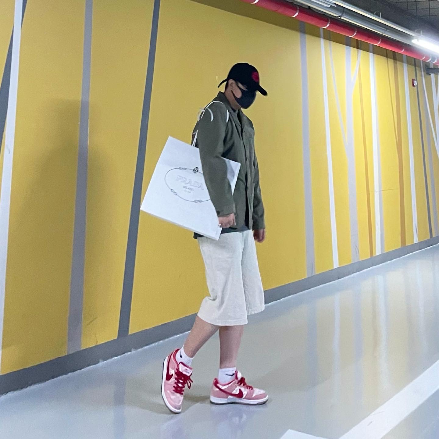 Nike x StrangeLove SB Dunk Low Pink (Regular Box) 착용 스타일