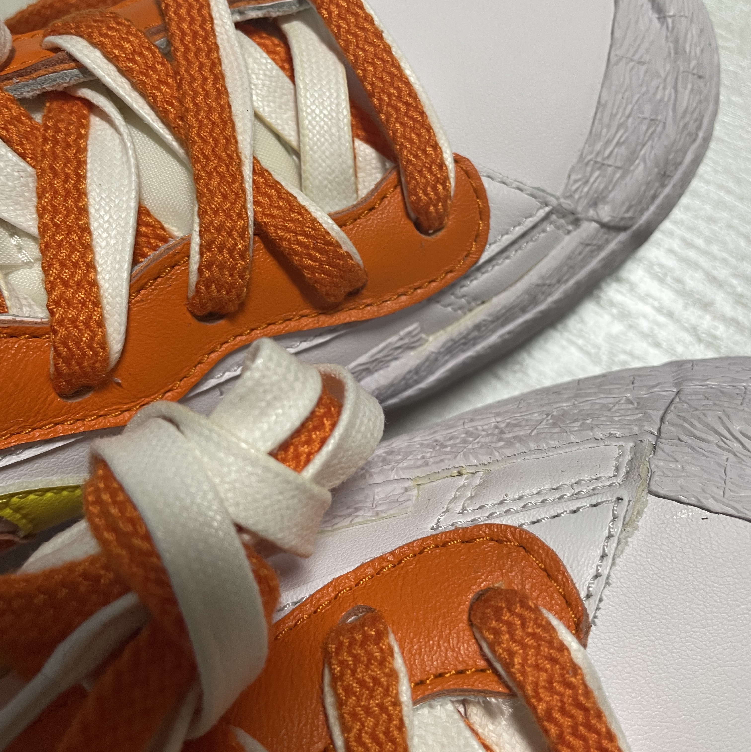 Nike x Sacai Blazer Low Magma Orange 착용 스타일 - 2