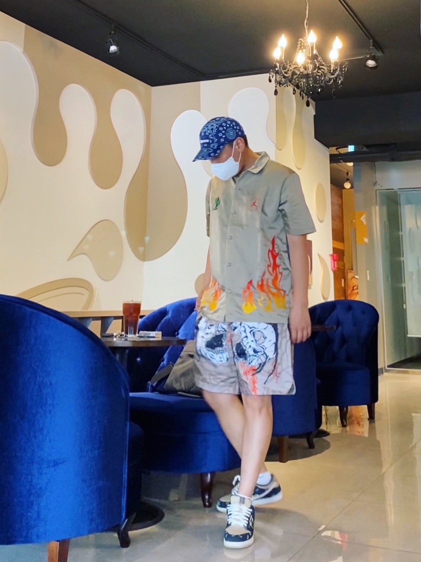 Supreme Bandana Camp Cap Navy - 21SS, Jordan x Travis Scott Pool Shorts - Asia 착용 스타일
