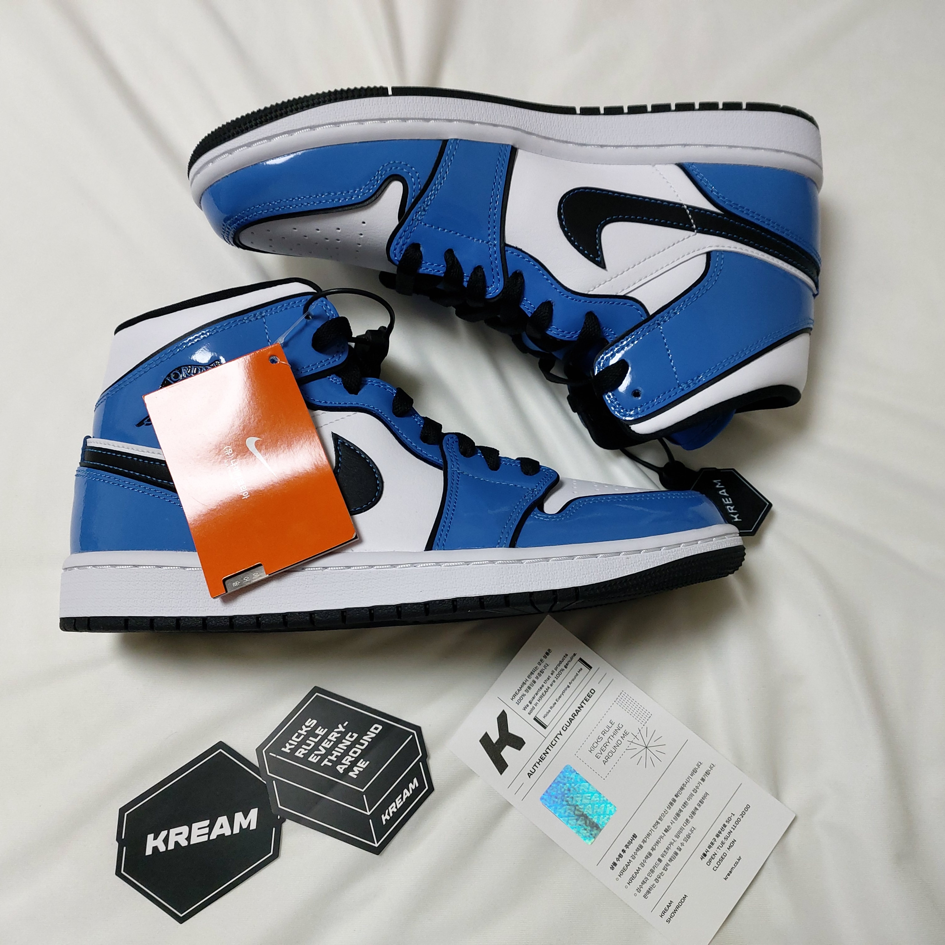 Jordan 1 Mid SE Signal Blue 착용 스타일