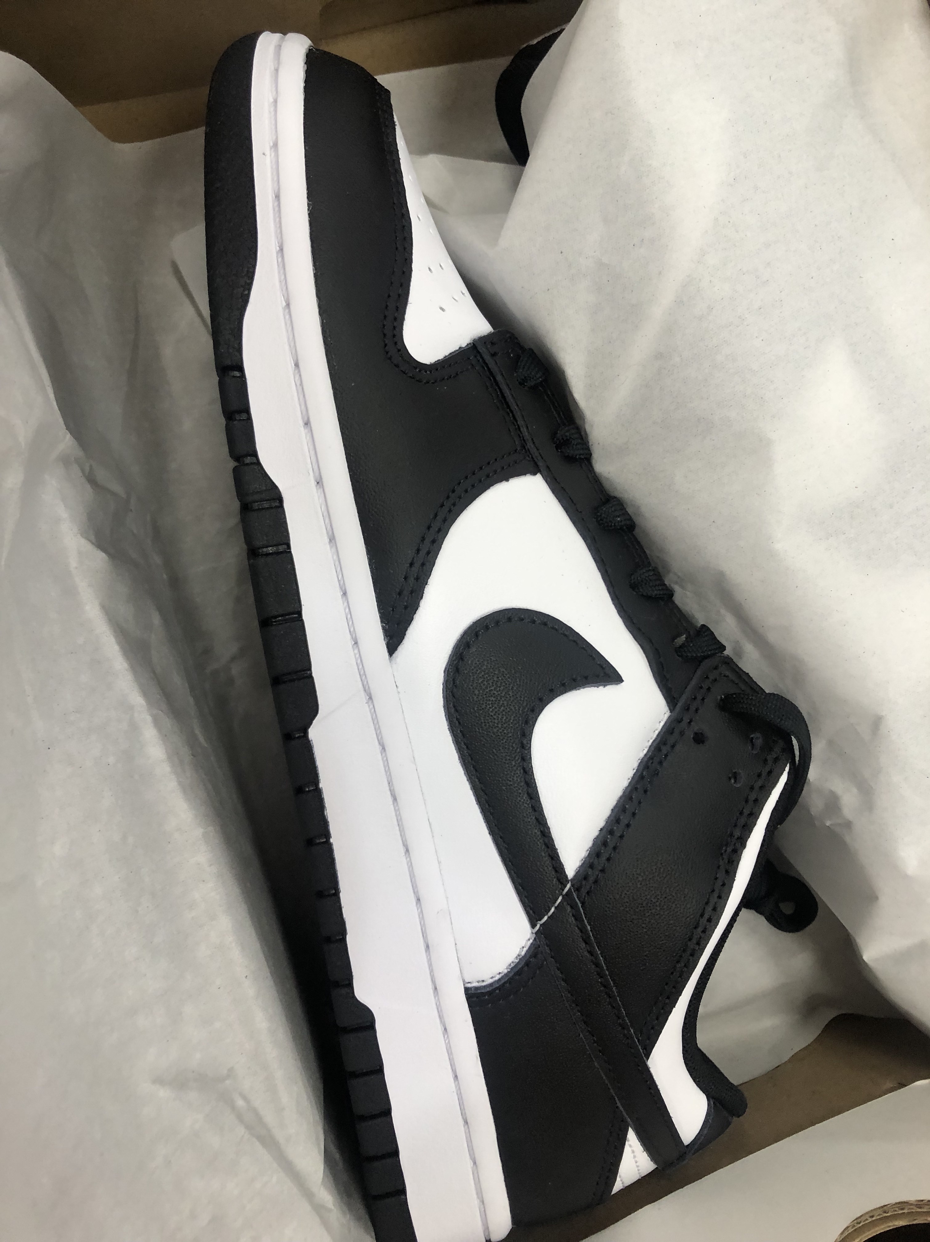 Nike Dunk Low Retro Black 착용 스타일