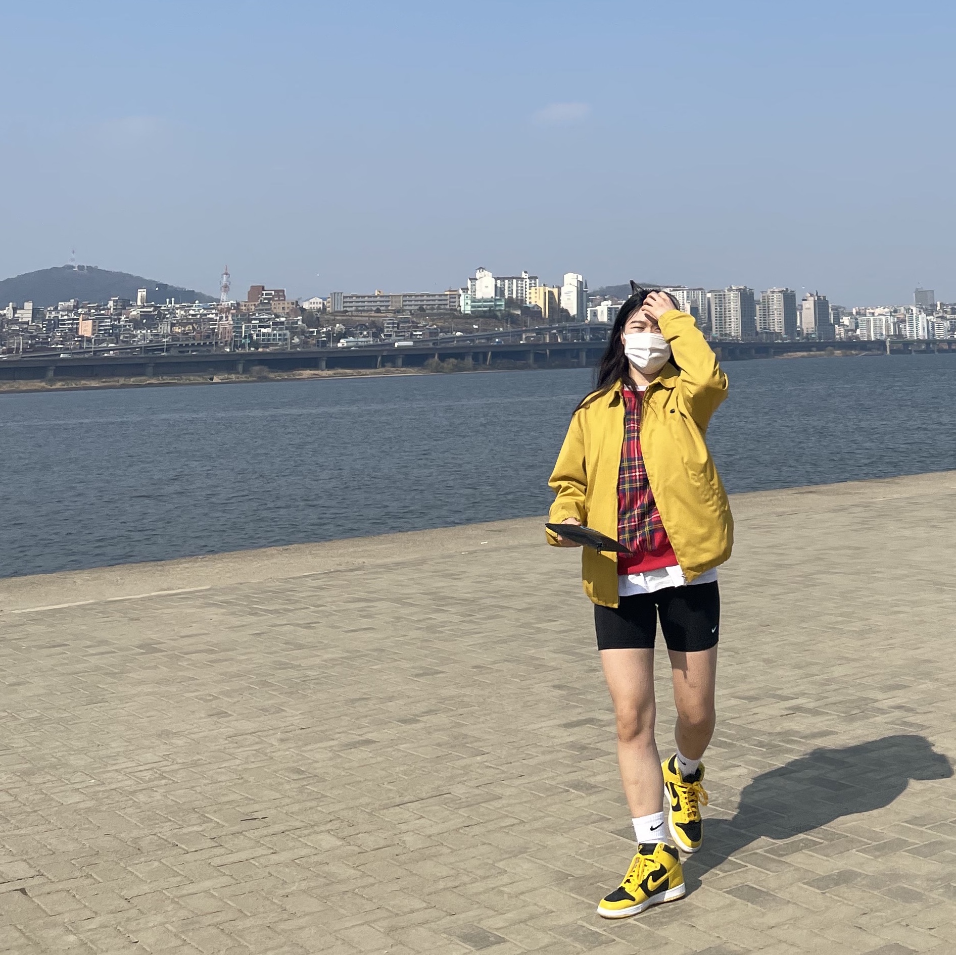 Nike Dunk High SP Varsity Maize 착용 스타일