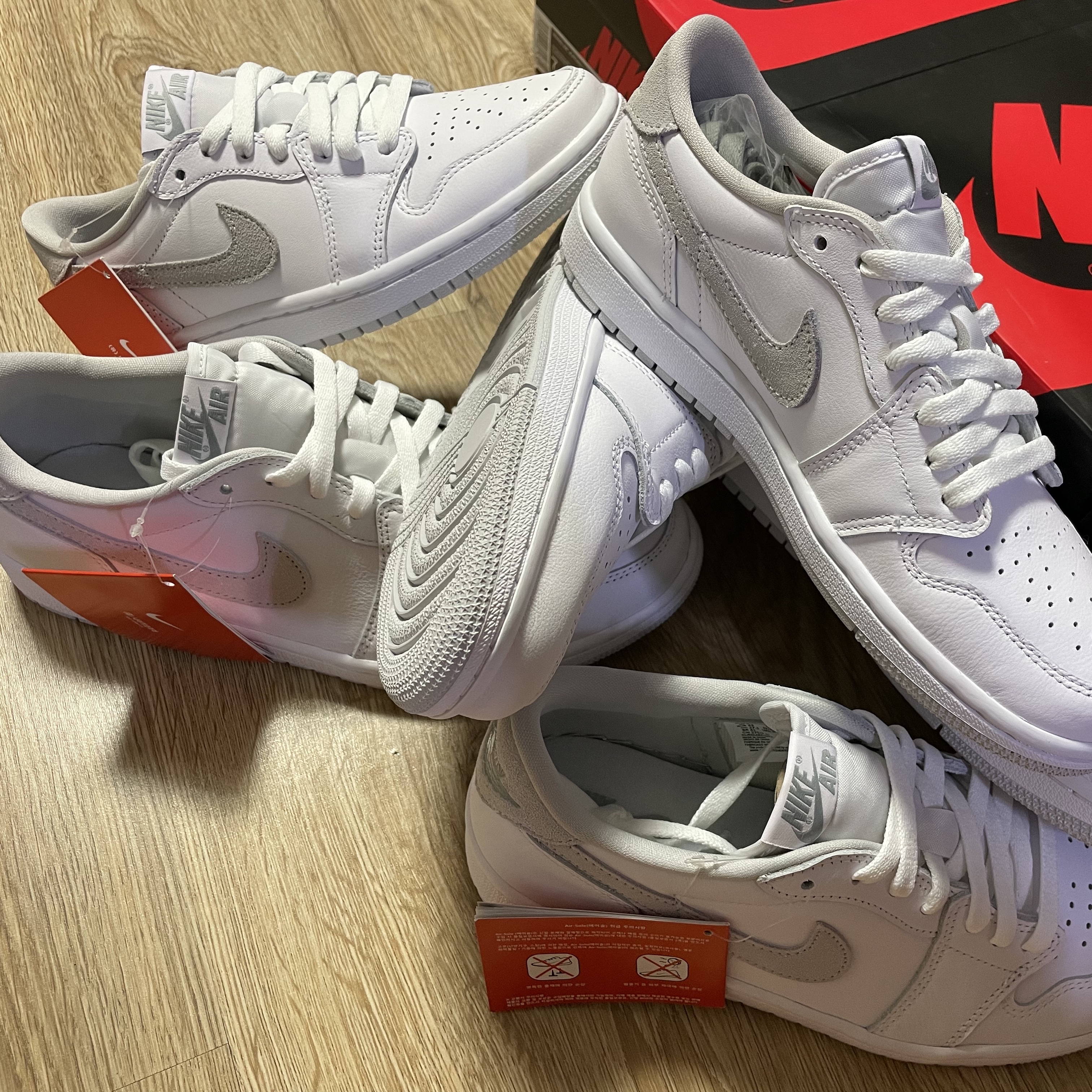 Jordan 1 Low OG Neutral Grey, (W) Jordan 1 Low OG Neutral Grey 착용 스타일 - 1