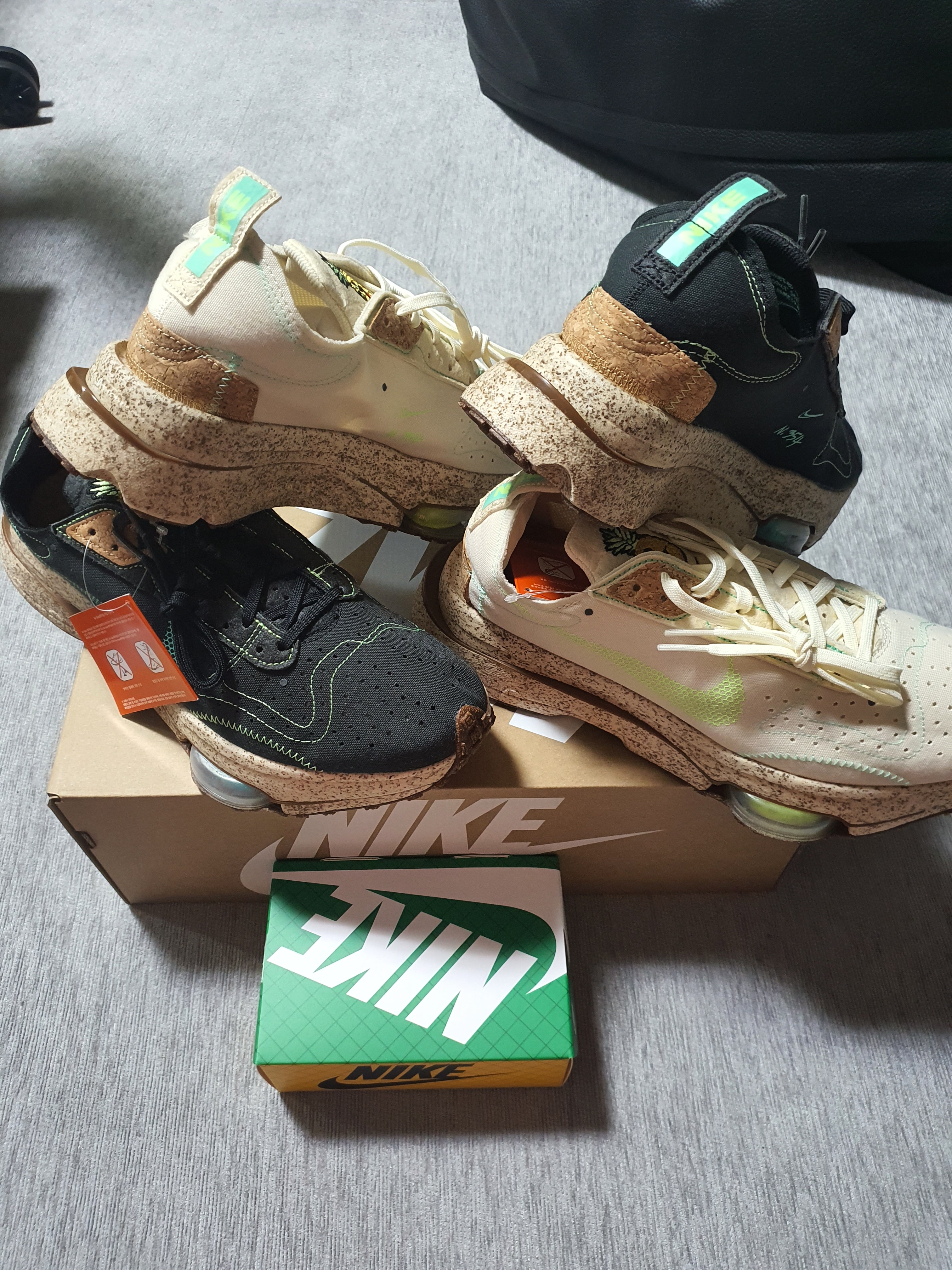 Nike Air Zoom Type PRM Black Pineapple, Nike Air Zoom Type PRM Pineapple 착용 스타일 - 4
