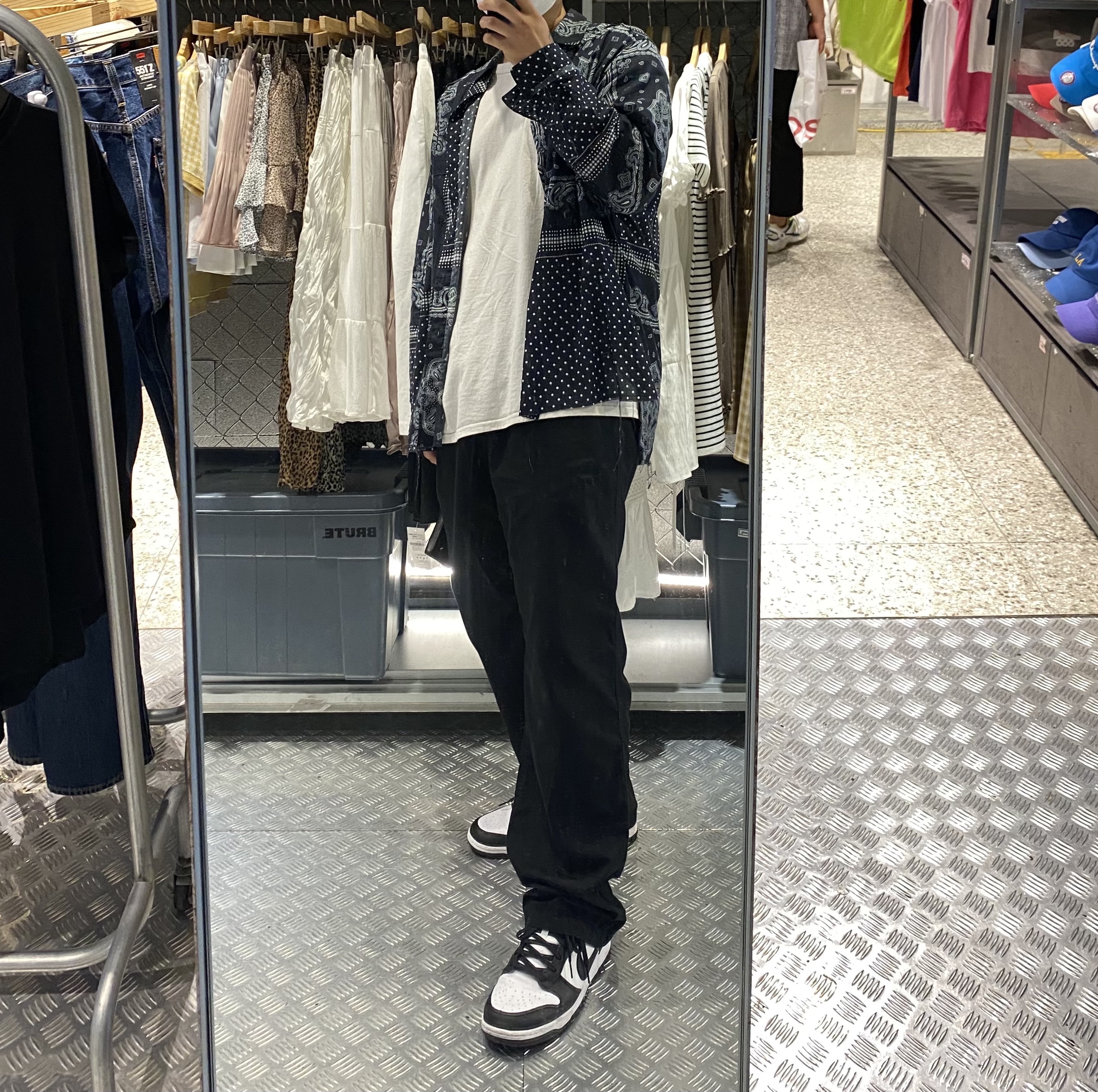 Nike Dunk Low Retro Black 착용 스타일