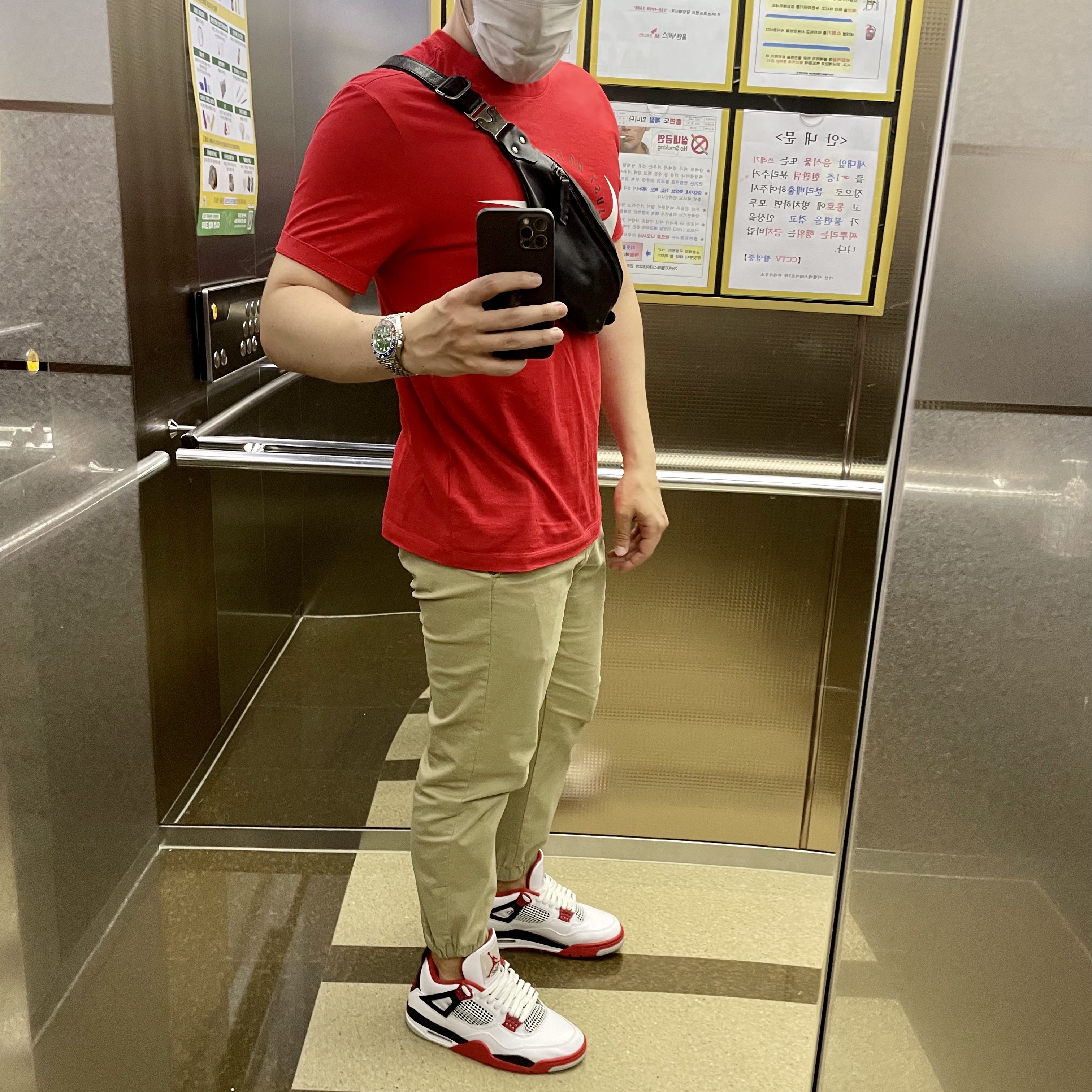 Jordan 4 Retro OG Fire Red 2020 착용 스타일 - 2