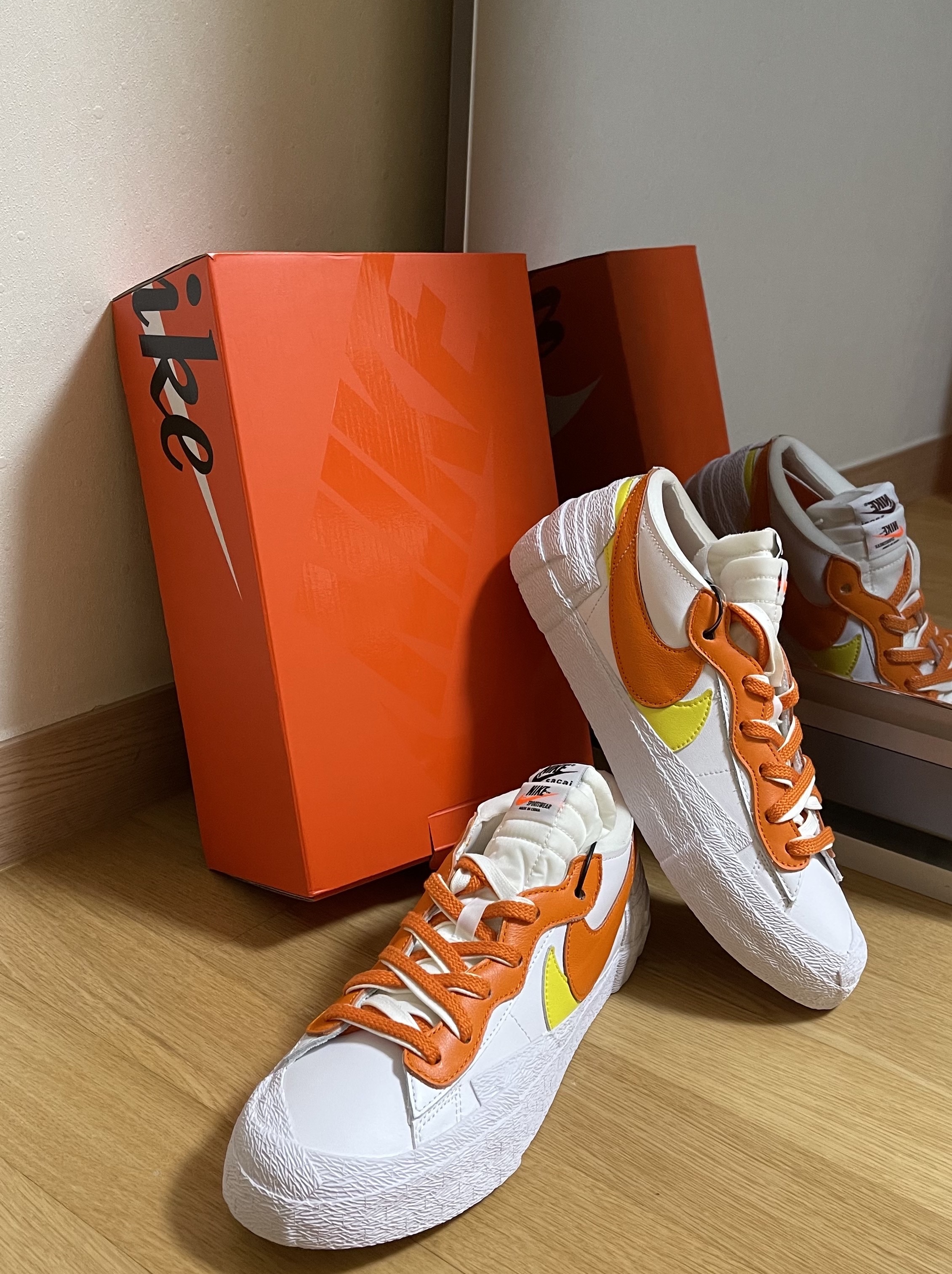 Nike x Sacai Blazer Low Magma Orange 착용 스타일