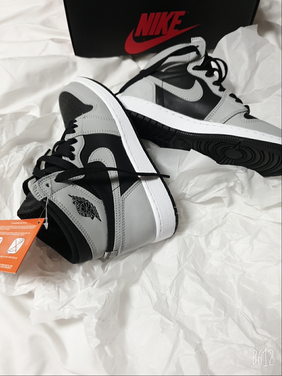 (GS) Jordan 1 Retro High OG Shadow 2.0, Jordan 1 Retro High OG Shadow 2.0 착용 스타일 - 1